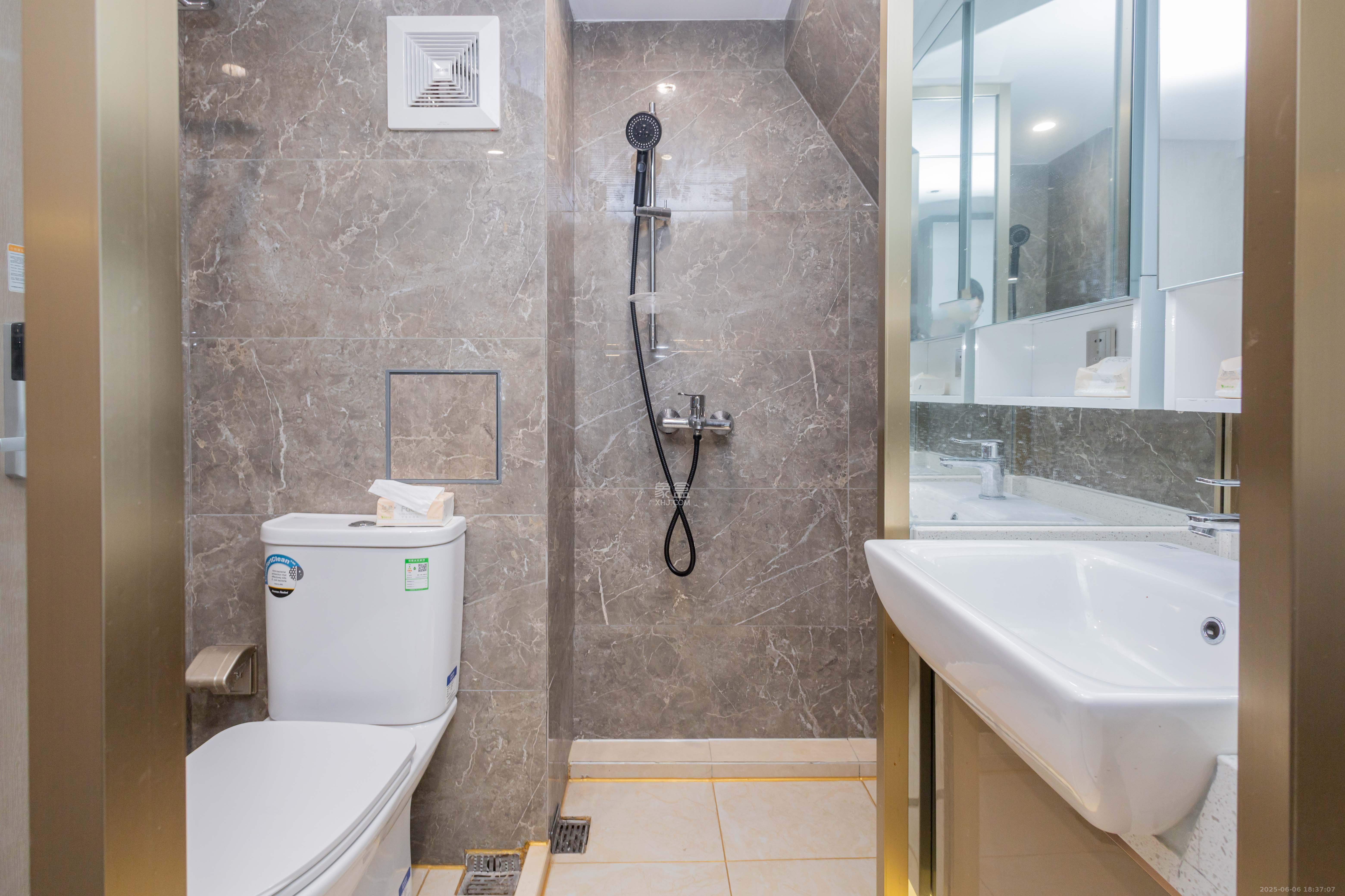 华远海蓝郡  1室0厅0卫    26.0万 华远海蓝郡  1室0厅0卫    26.0万卫生间