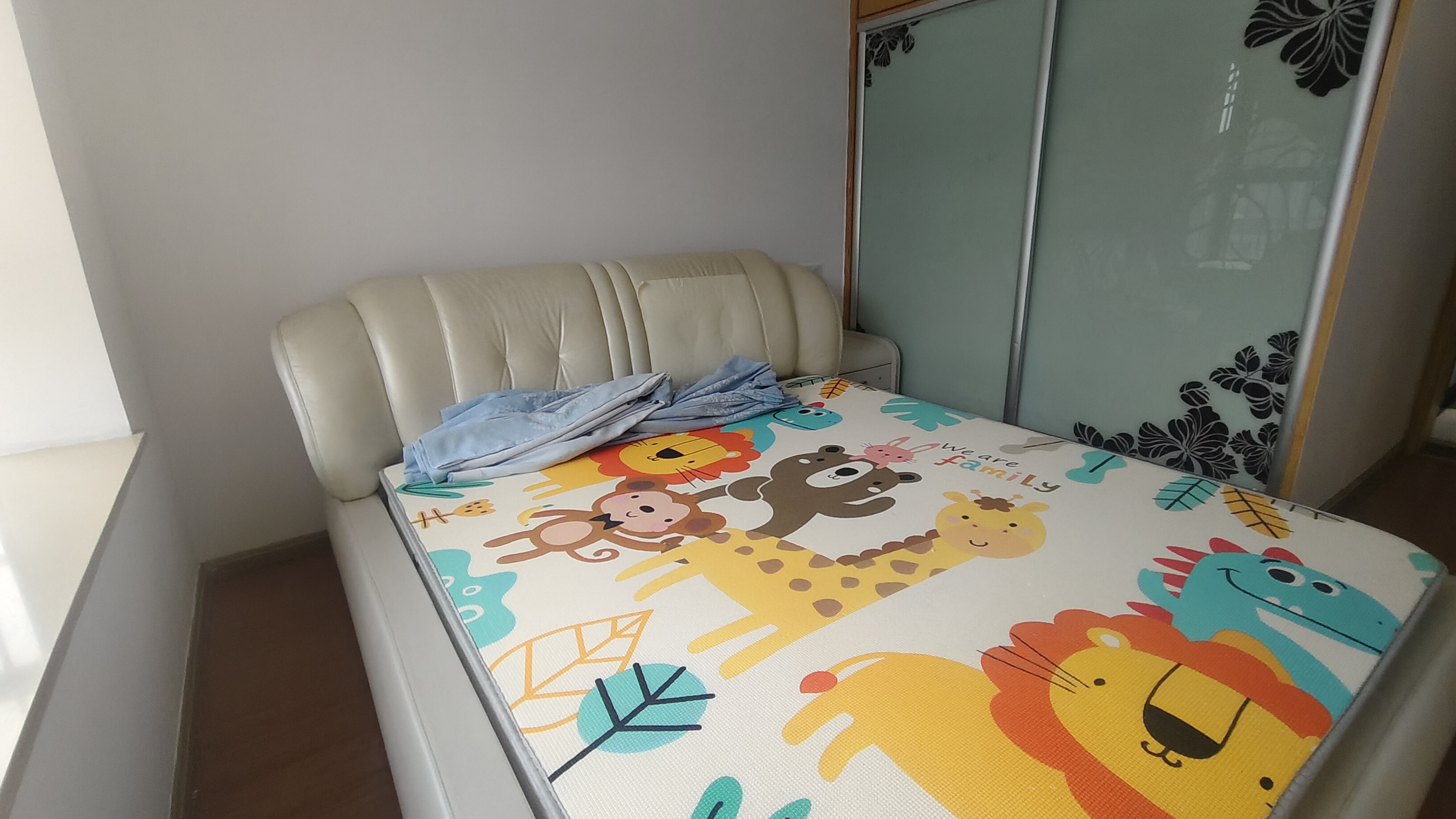 云顶上品  2室2厅1卫   1280.00元/月室内图