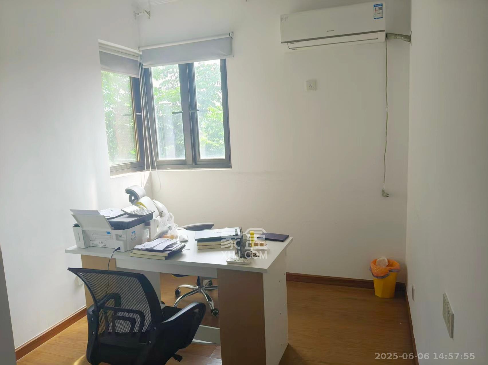 中信凯旋蓝岸(中信新城三期)  3室2厅1卫    1500.0元/月 中信凯旋蓝岸(中信新城三期)  3室2厅1卫    1500.0元/月室内图