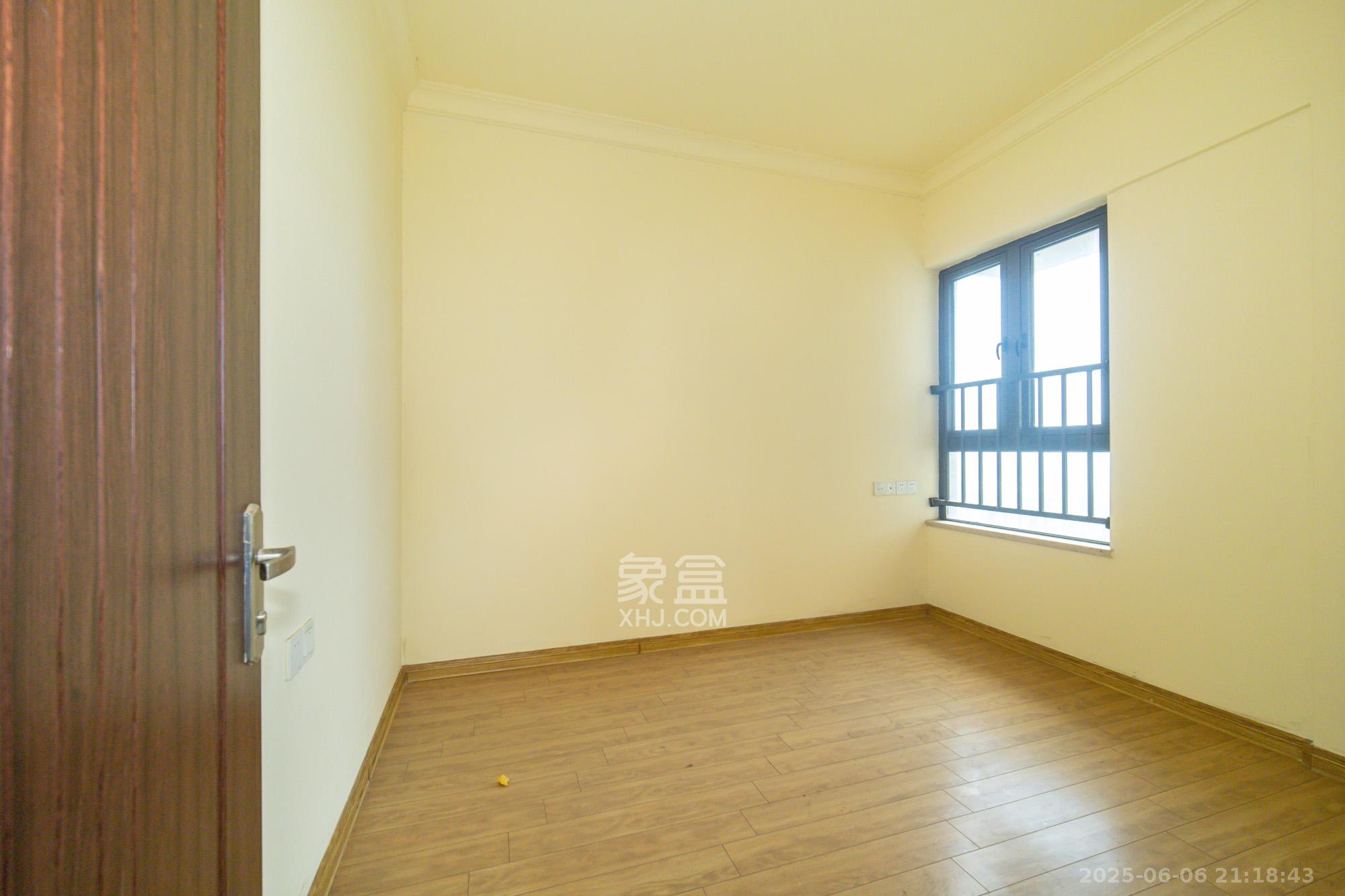 碧桂园威尼斯城 4室2厅2卫 149.88万 碧桂园威尼斯城 4室2厅2卫 149.88万卧室