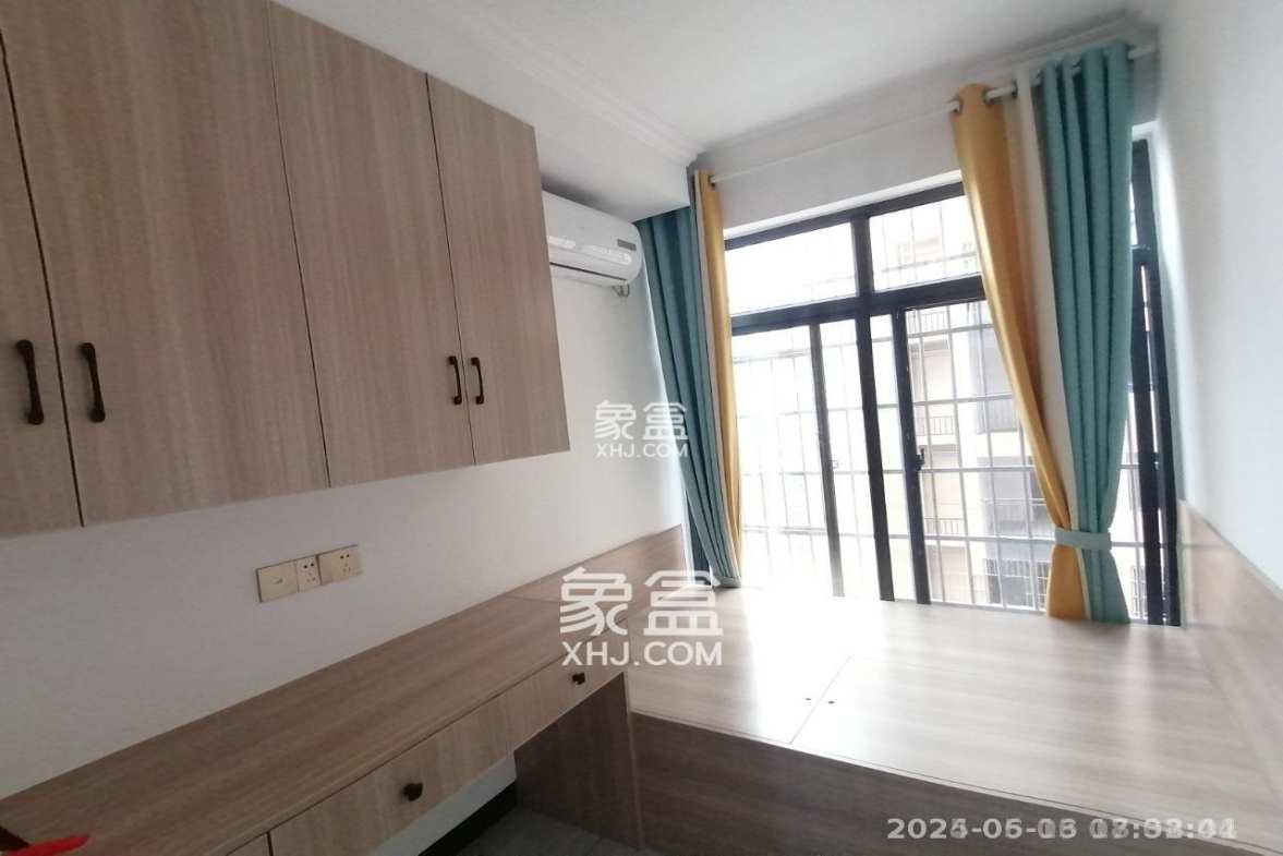 中悦领秀城  3室2厅1卫    1800.0元/月 中悦领秀城  3室2厅1卫    1800.0元/月室内图