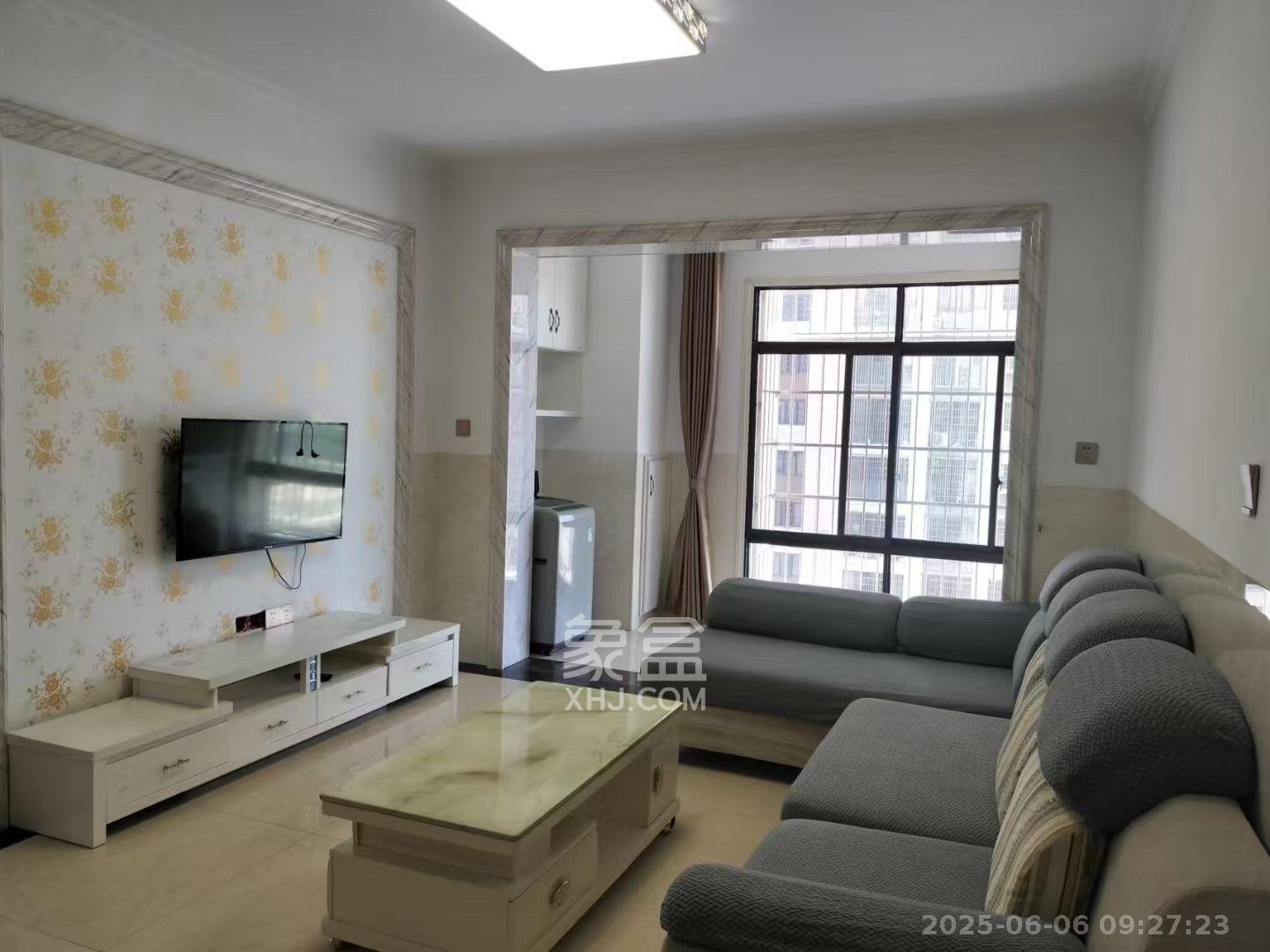 嘉顺苑 2室2厅1卫 2100.0元/月 嘉顺苑 2室2厅1卫 2100.0元/月室内图