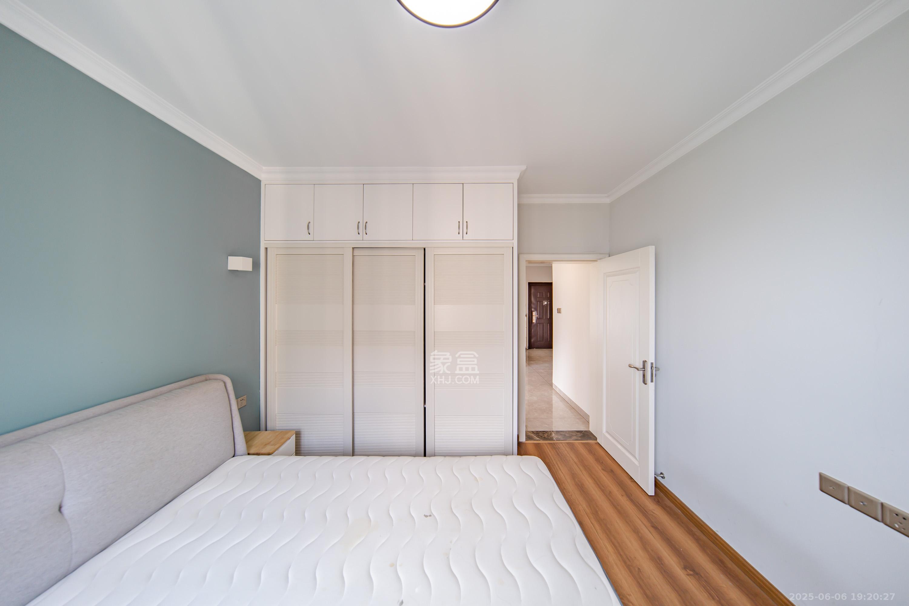 梅溪鑫苑名家 3室2厅1卫 90.0万 梅溪鑫苑名家 3室2厅1卫 90.0万卧室