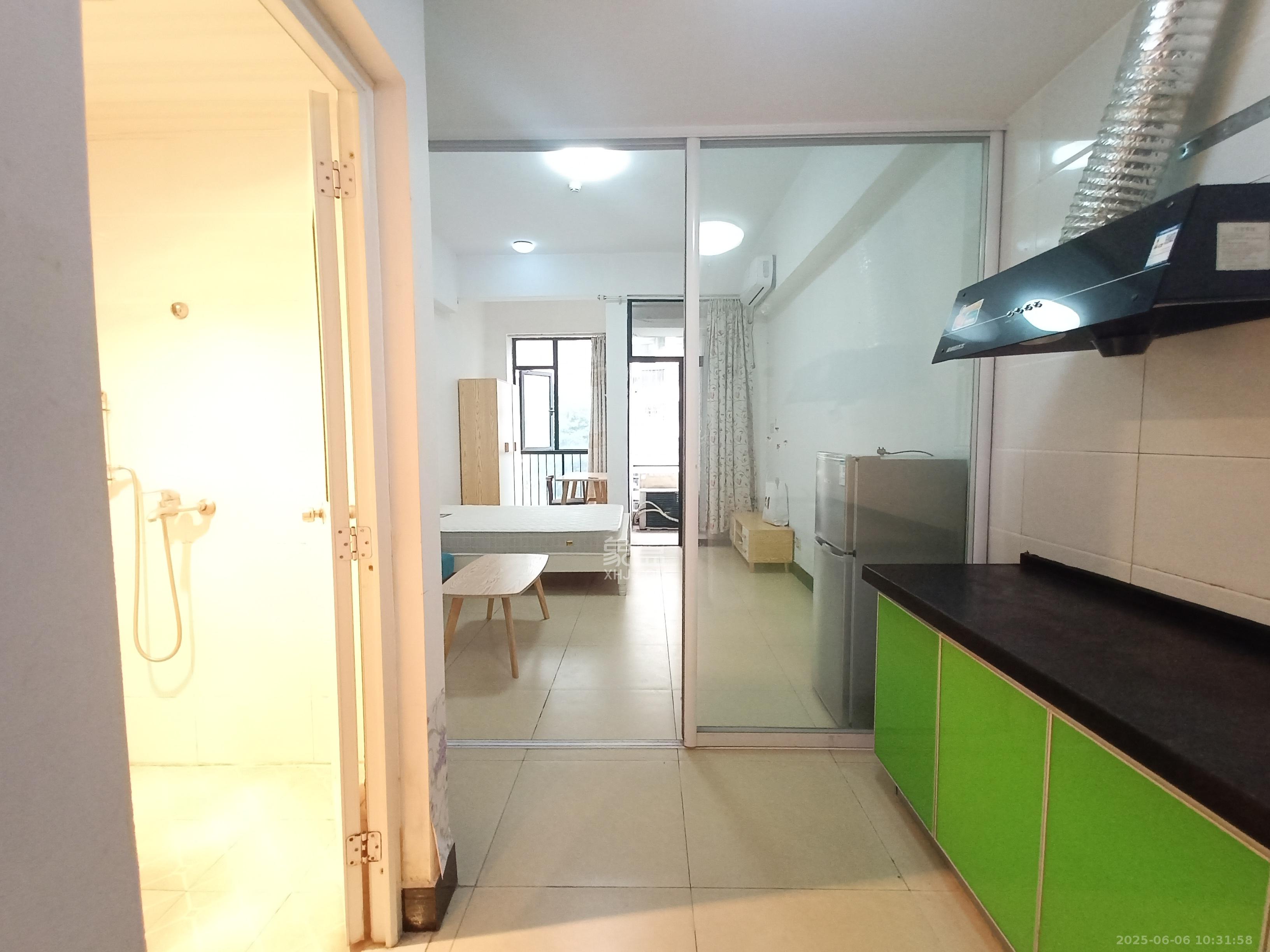 长房时代城 1室1厅1卫 1400.0元/月 长房时代城 1室1厅1卫 1400.0元/月室内图