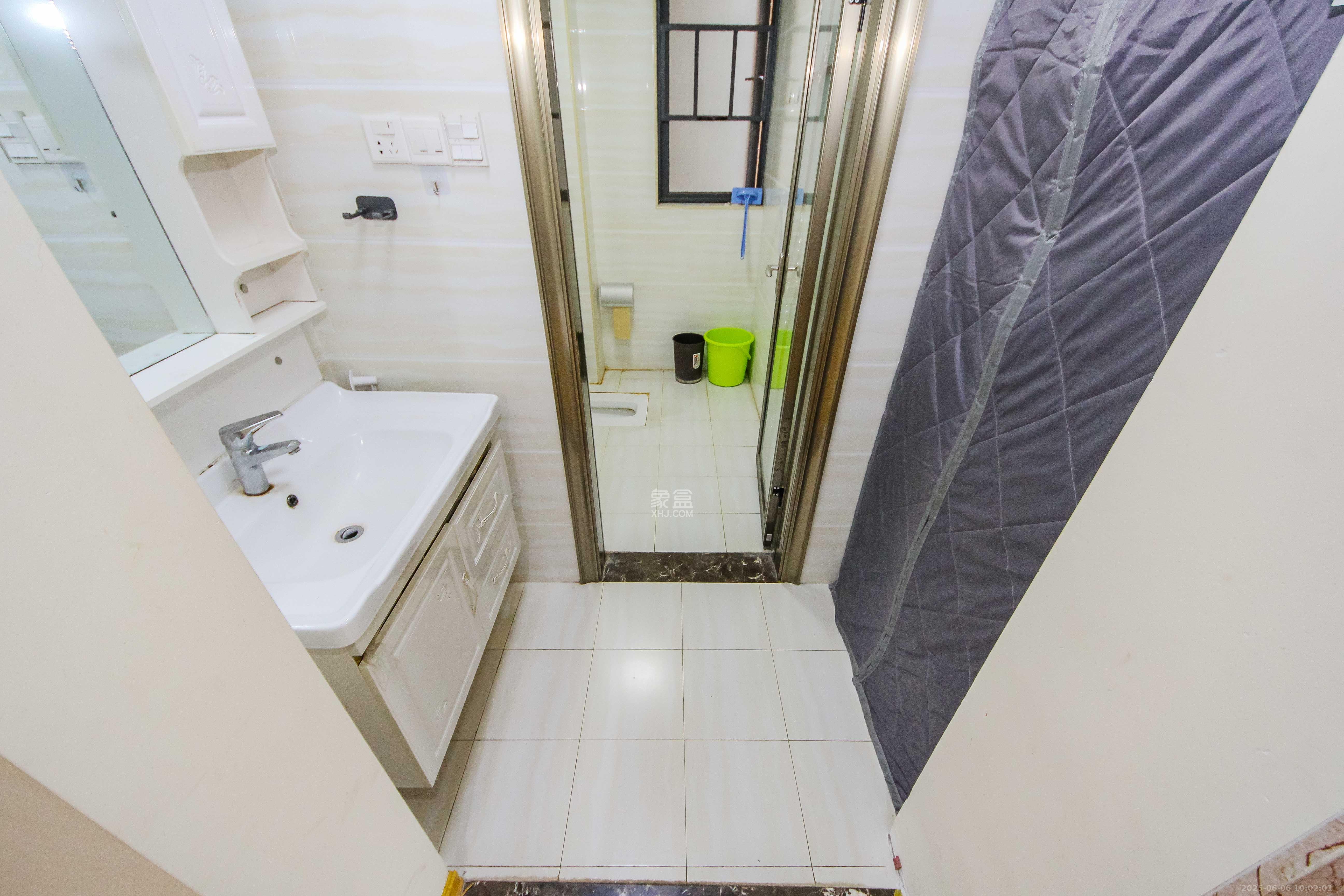 湘熙水郡(观澜海赋家园) 3室2厅1卫 86.0万 湘熙水郡(观澜海赋家园) 3室2厅1卫 86.0万卫生间