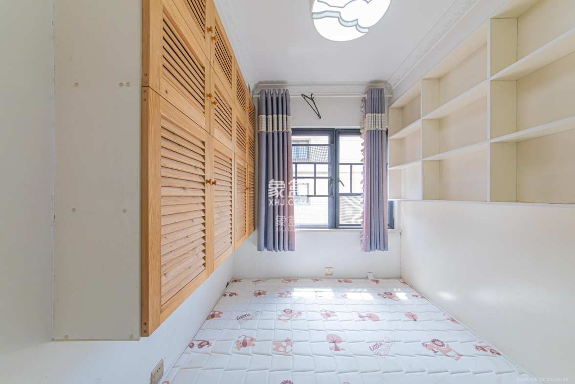 中建芙蓉嘉苑 3室2厅1卫 82.0万 中建芙蓉嘉苑 3室2厅1卫 82.0万卧室