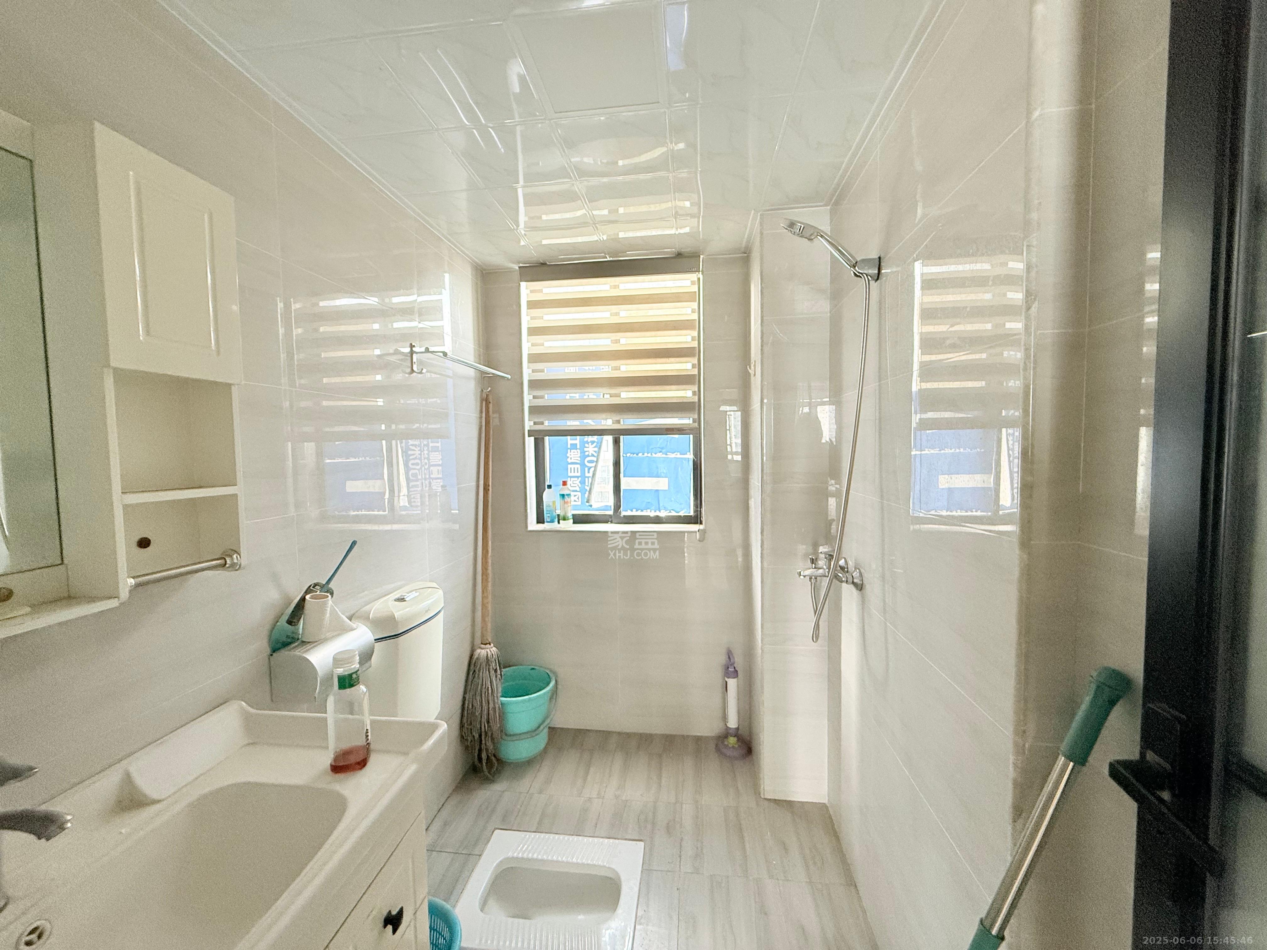 融科东南海  4室2厅2卫    3600.0元/月 融科东南海  4室2厅2卫    3600.0元/月室内图