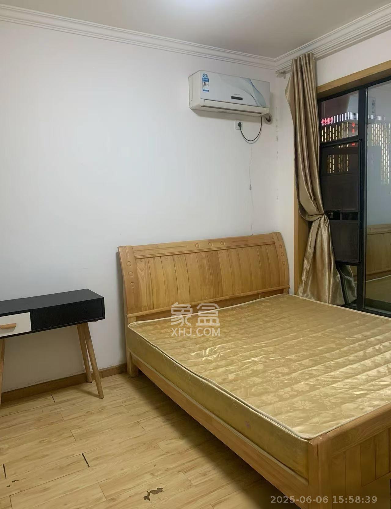 天元涉外景园B区  1室2厅1卫   900.00元/月室内图
