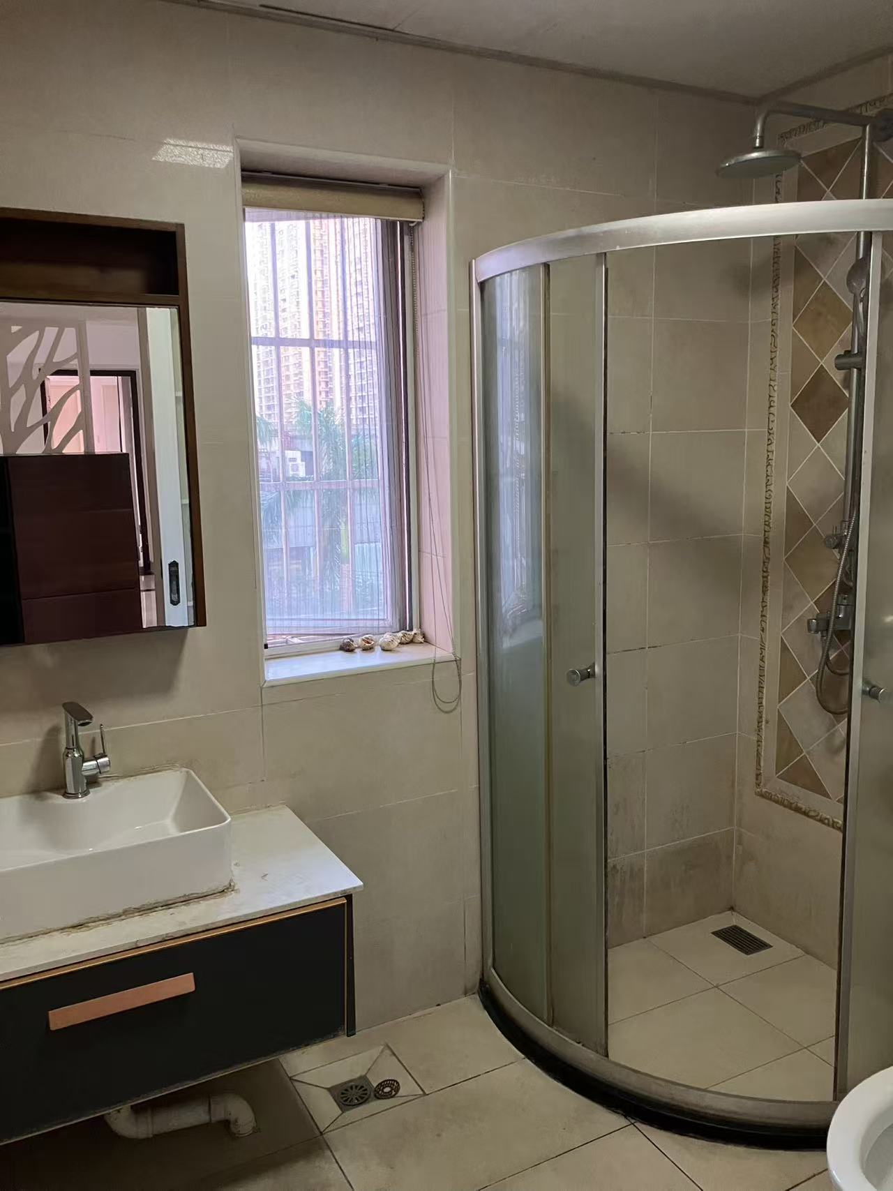 法苑里 3室2厅2卫 3200.0元/月 法苑里 3室2厅2卫 3200.0元/月室内图