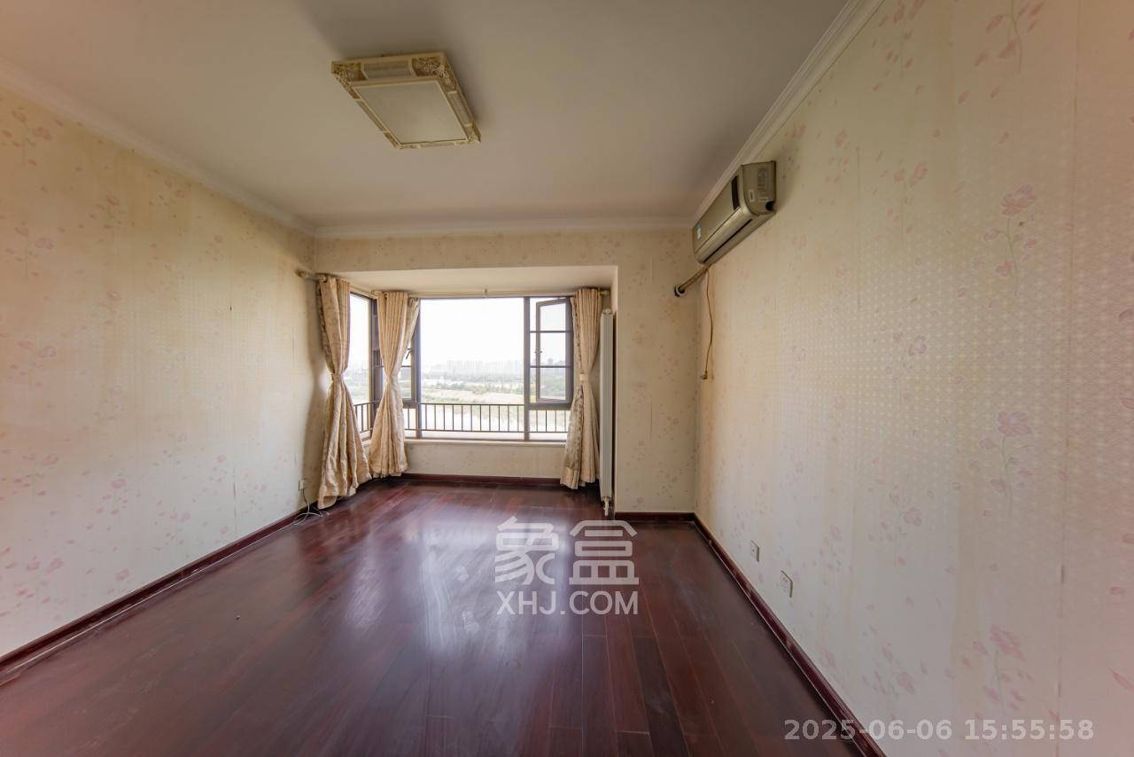 中海国际一期 4室2厅2卫 3500.0元/月 中海国际一期 4室2厅2卫 3500.0元/月室内图