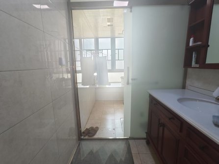 碧桂园锦岸  5室2厅3卫    168.0万