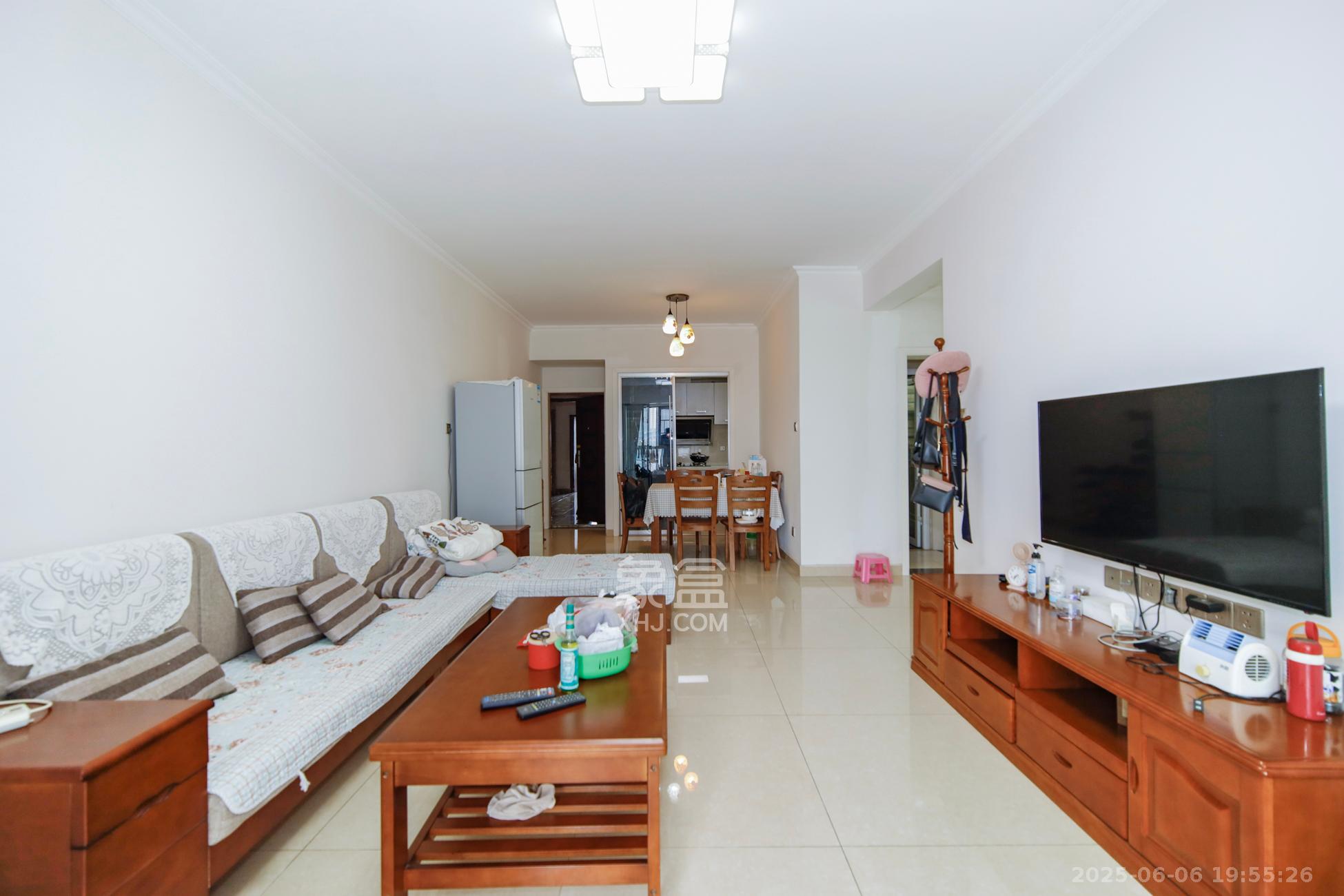 园康星都荟 3室2厅1卫 82.0万 园康星都荟 3室2厅1卫 82.0万客厅