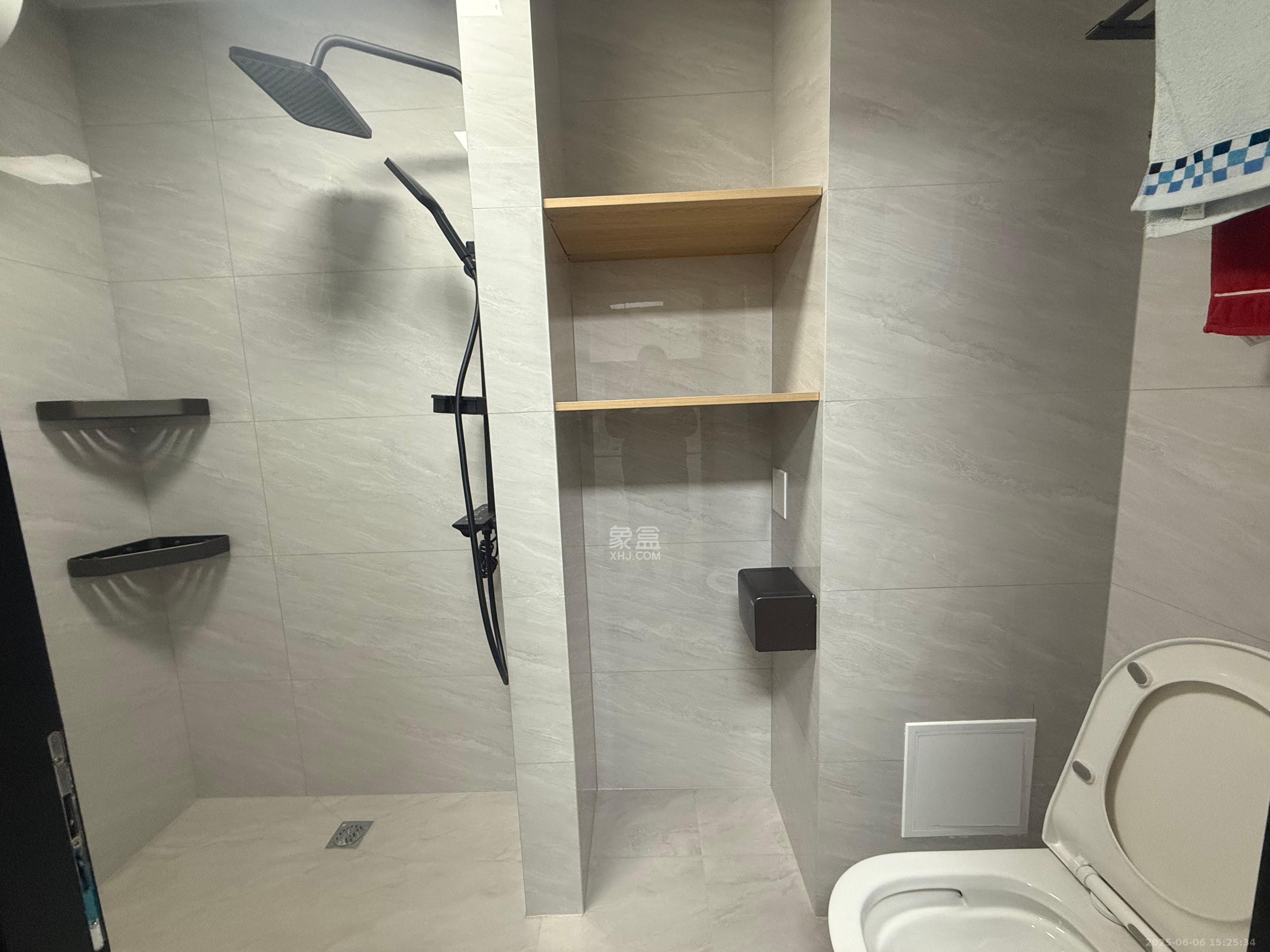 星沙算中心  1室1厅1卫   1800.00元/月室内图