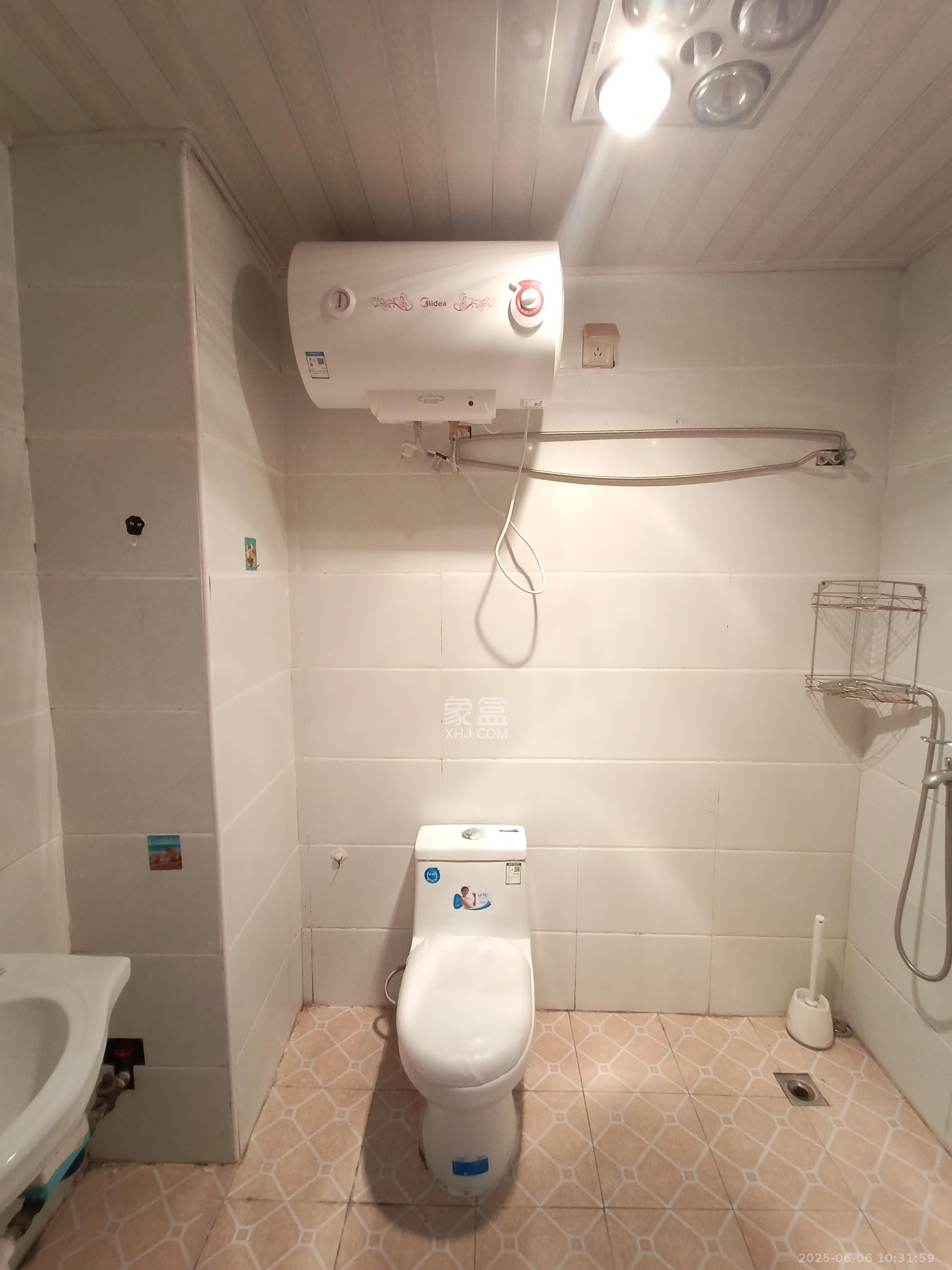 长房时代城 1室1厅1卫 1400.0元/月 长房时代城 1室1厅1卫 1400.0元/月室内图