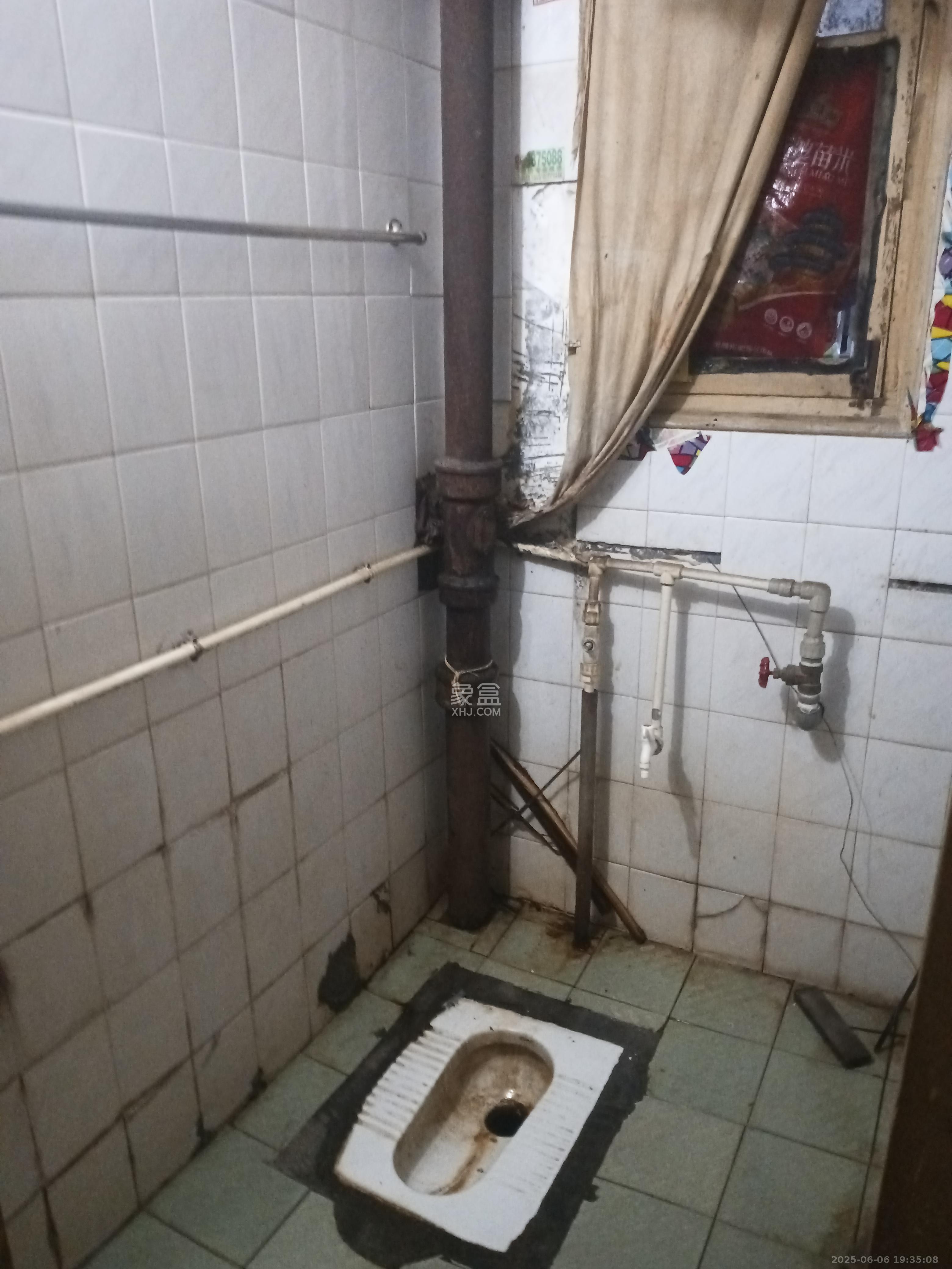 航天大院  2室1厅1卫   1200.00元/月室内图