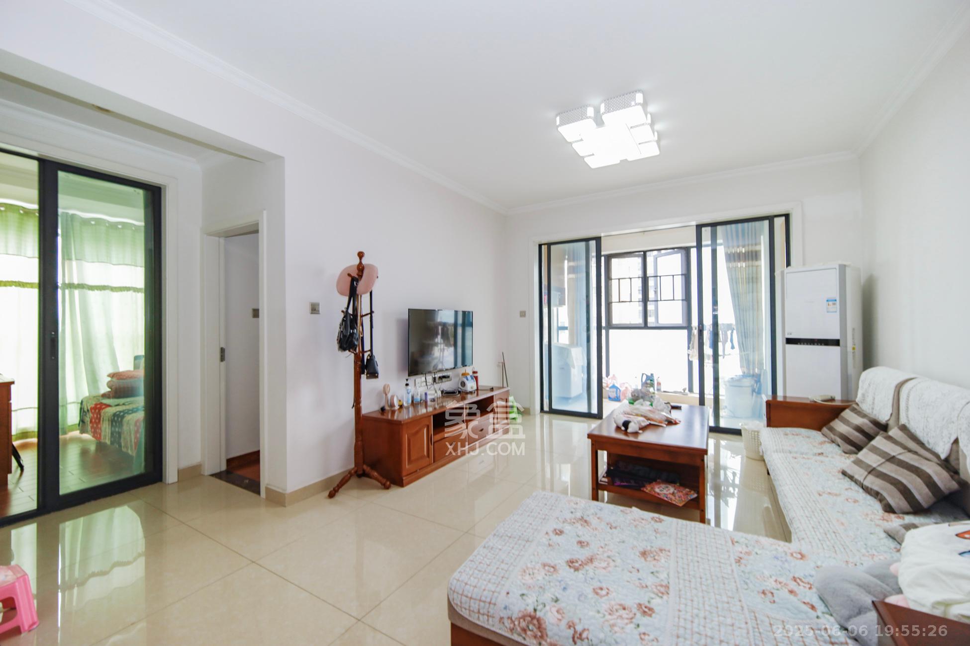 园康星都荟 3室2厅1卫 82.0万 园康星都荟 3室2厅1卫 82.0万客厅