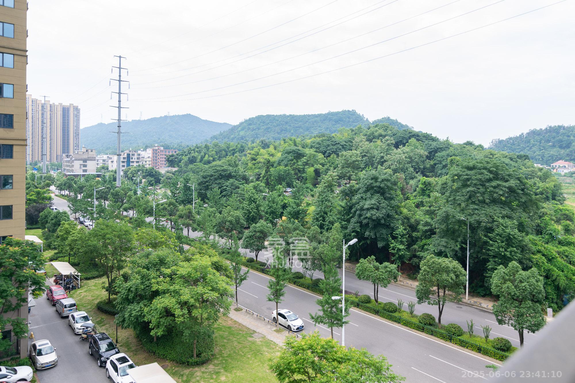 澳海澜庭 3室2厅2卫 85.0万 澳海澜庭 3室2厅2卫 85.0万其他