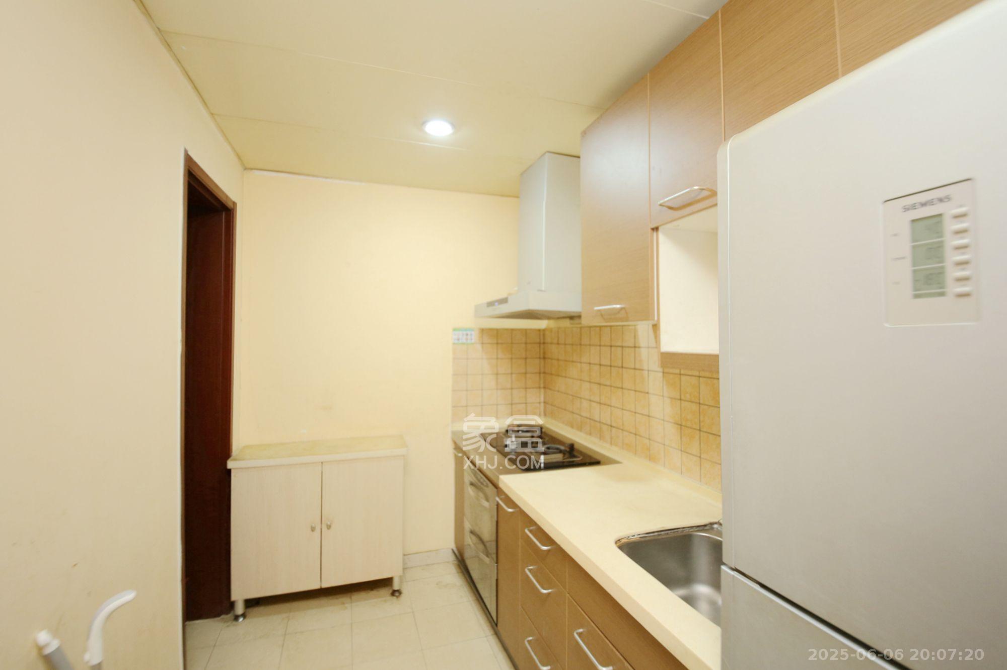 盛世美居荷园 3室2厅2卫 5000.0元/月 盛世美居荷园 3室2厅2卫 5000.0元/月室内图