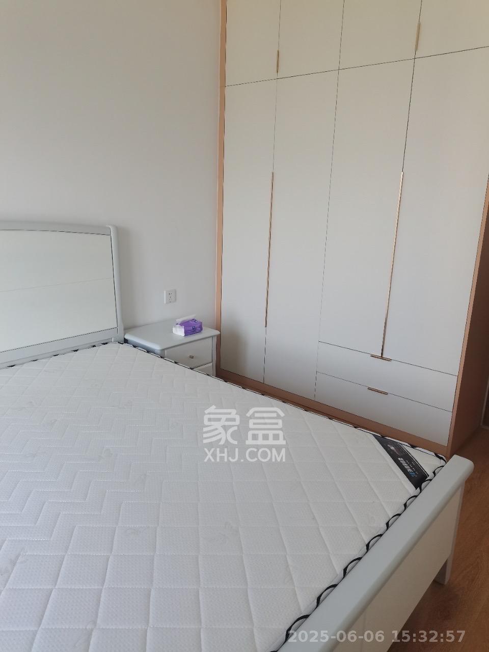深业鹭栖府  3室2厅2卫   3400.00元/月室内图