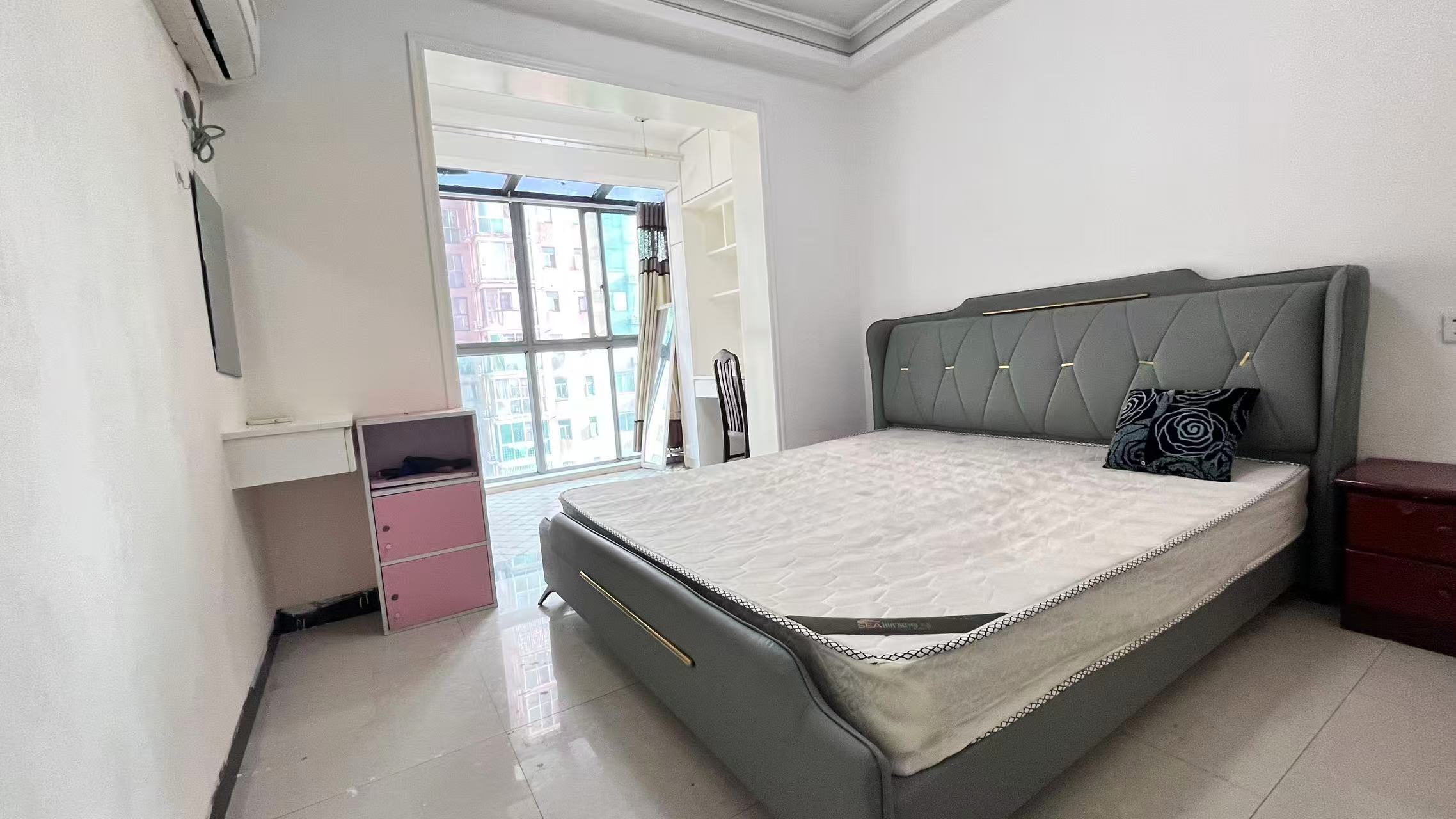 鹏利广场 1室1厅1卫 1200.0元/月 鹏利广场 1室1厅1卫 1200.0元/月室内图