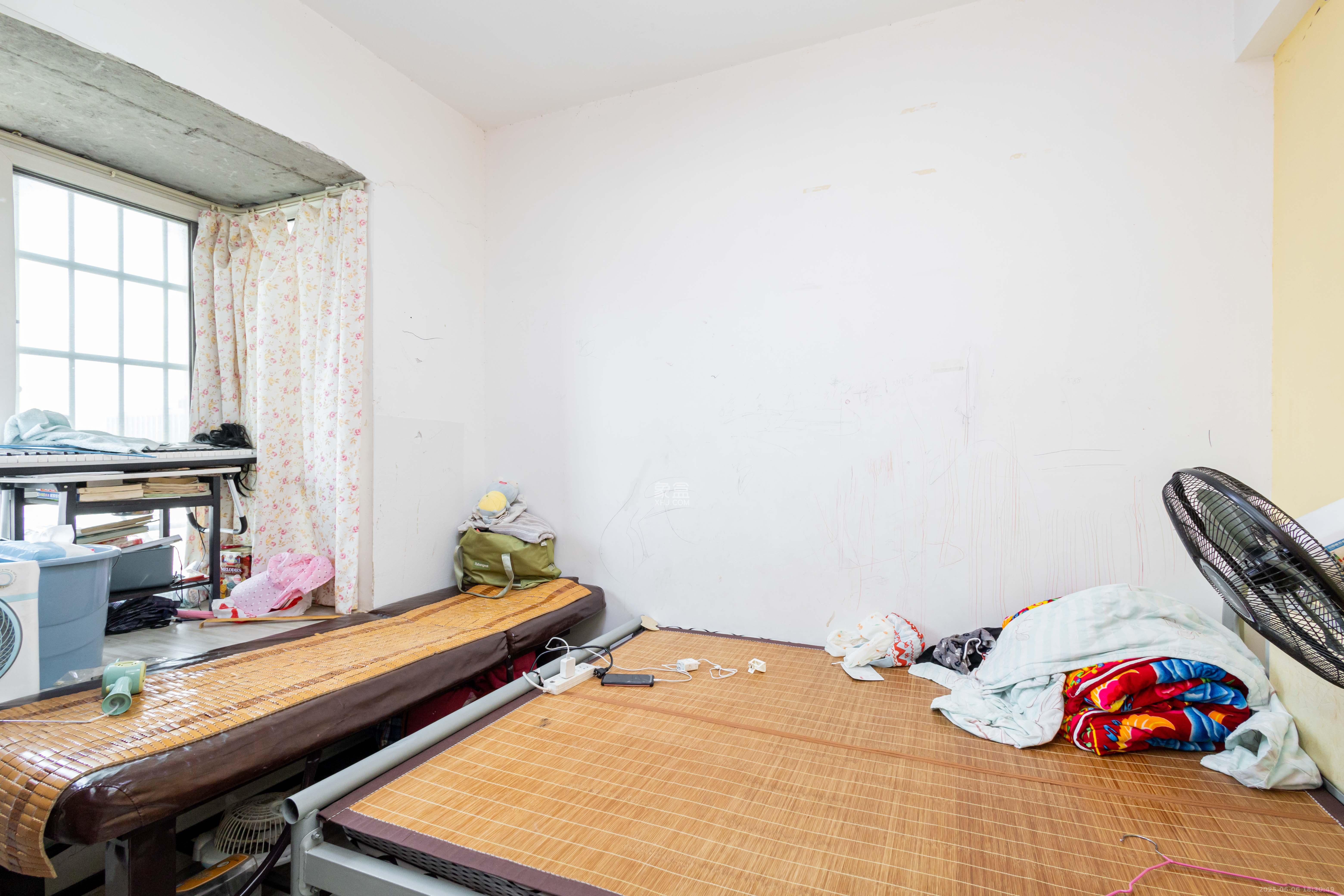 未来蜂巢 2室2厅1卫 36.8万 未来蜂巢 2室2厅1卫 36.8万卧室