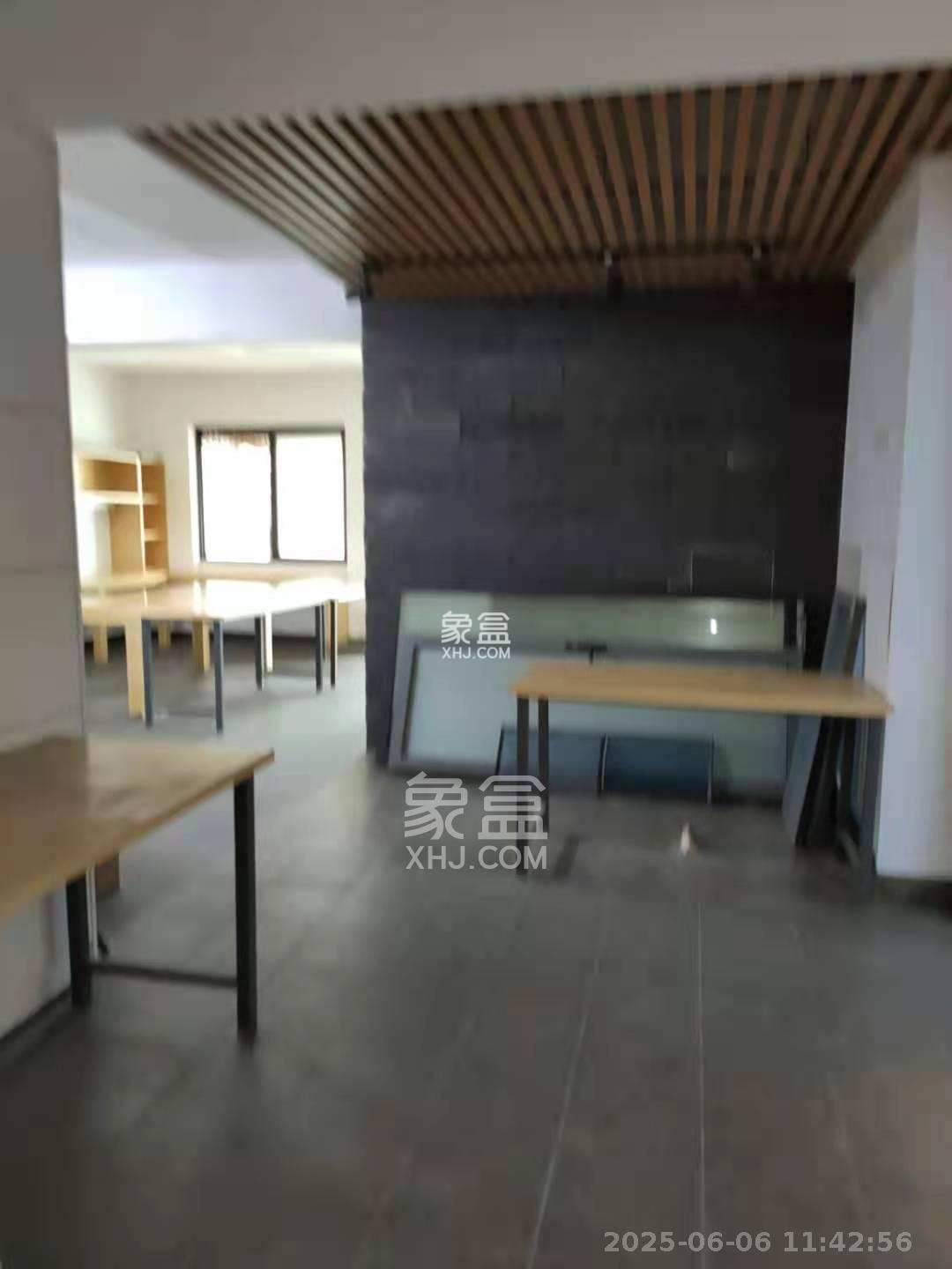 BOBO天下城(CTA财富中心) 2室2厅1卫 2500.0元/月 BOBO天下城(CTA财富中心) 2室2厅1卫 2500.0元/月室内图