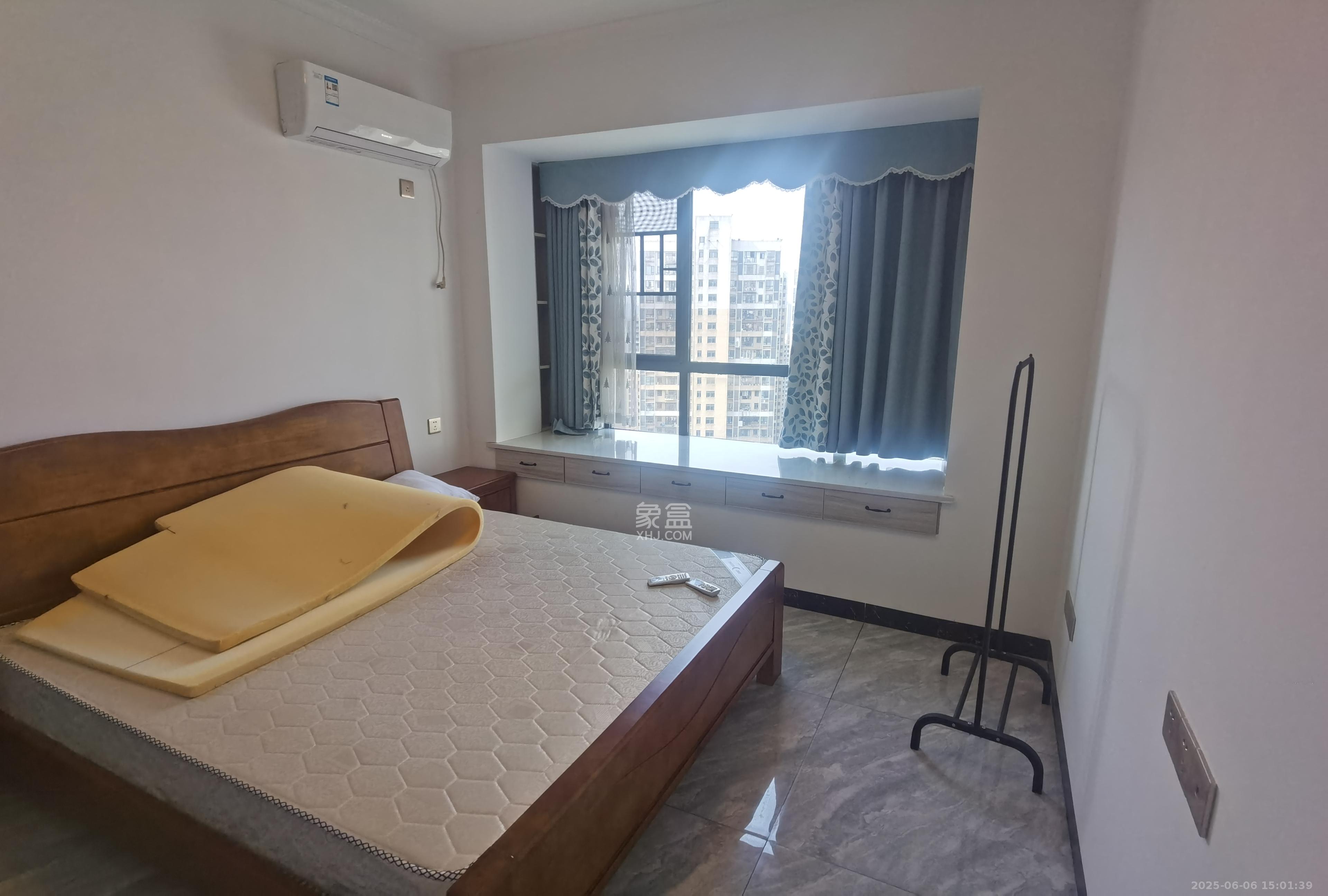 天元御城  3室2厅2卫    1800.0元/月 天元御城  3室2厅2卫    1800.0元/月室内图