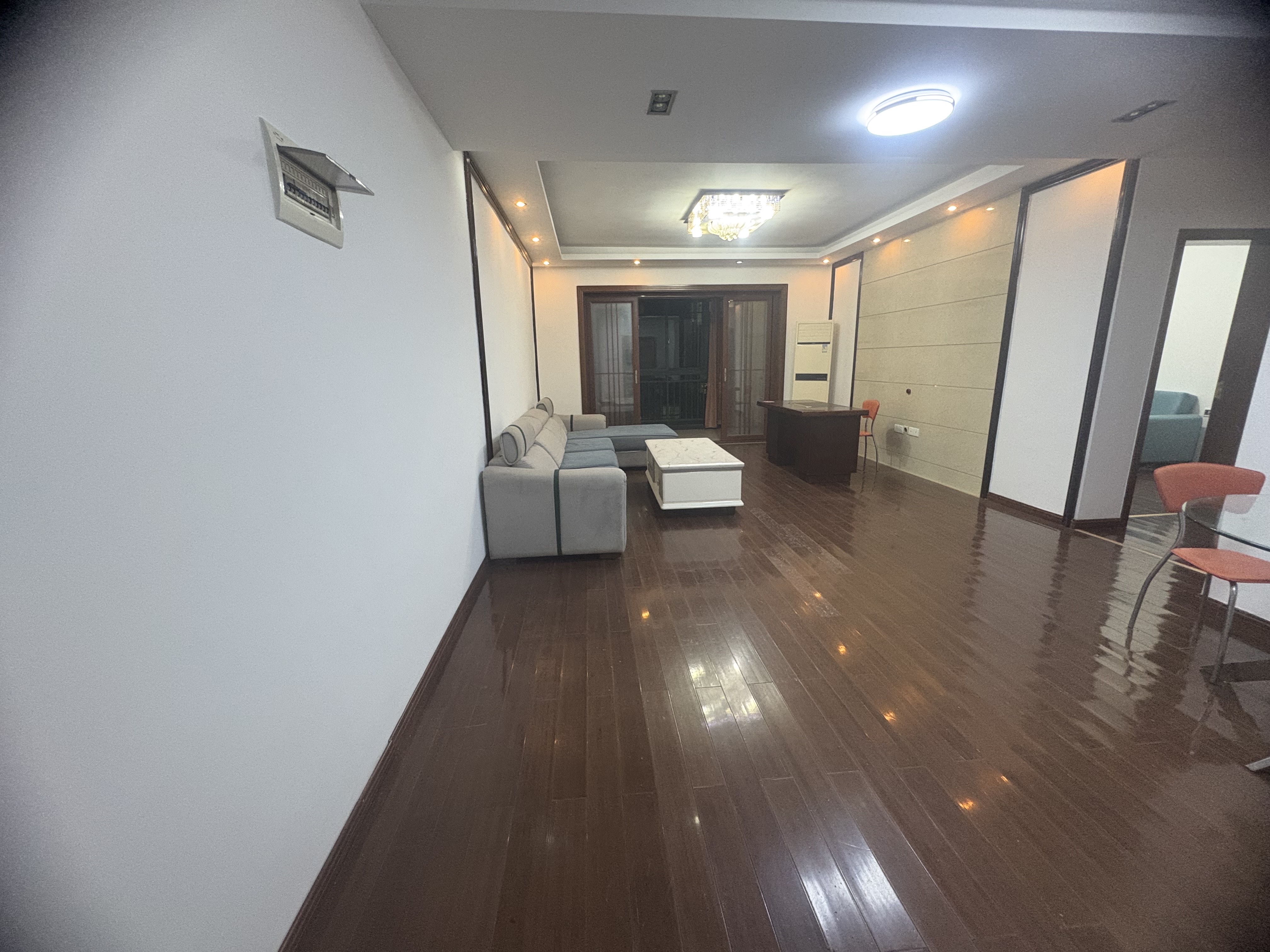 御璟花苑  3室2厅1卫   2200.00元/月室内图
