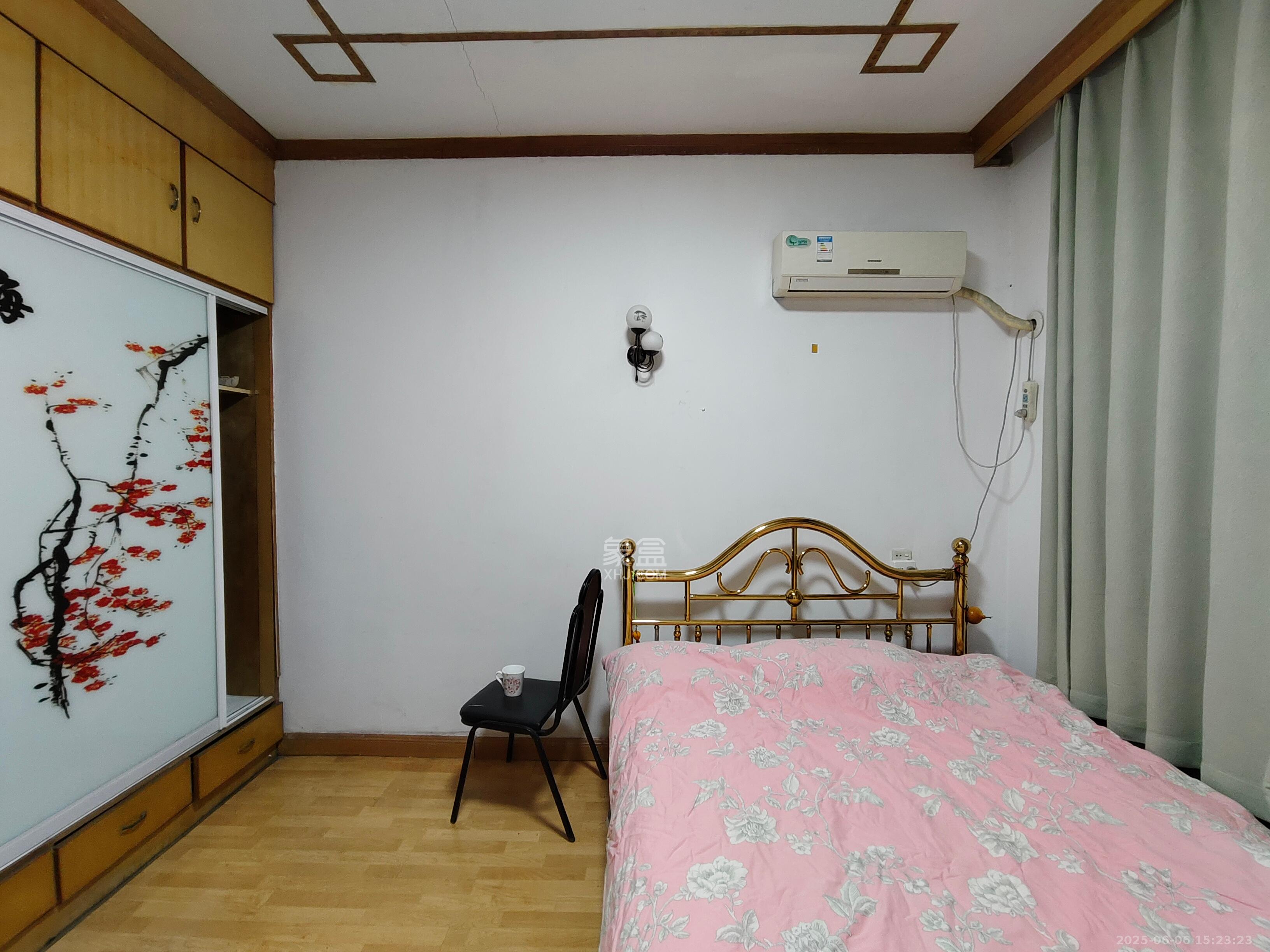 马王堆汽配城  2室2厅1卫   1750.00元/月室内图
