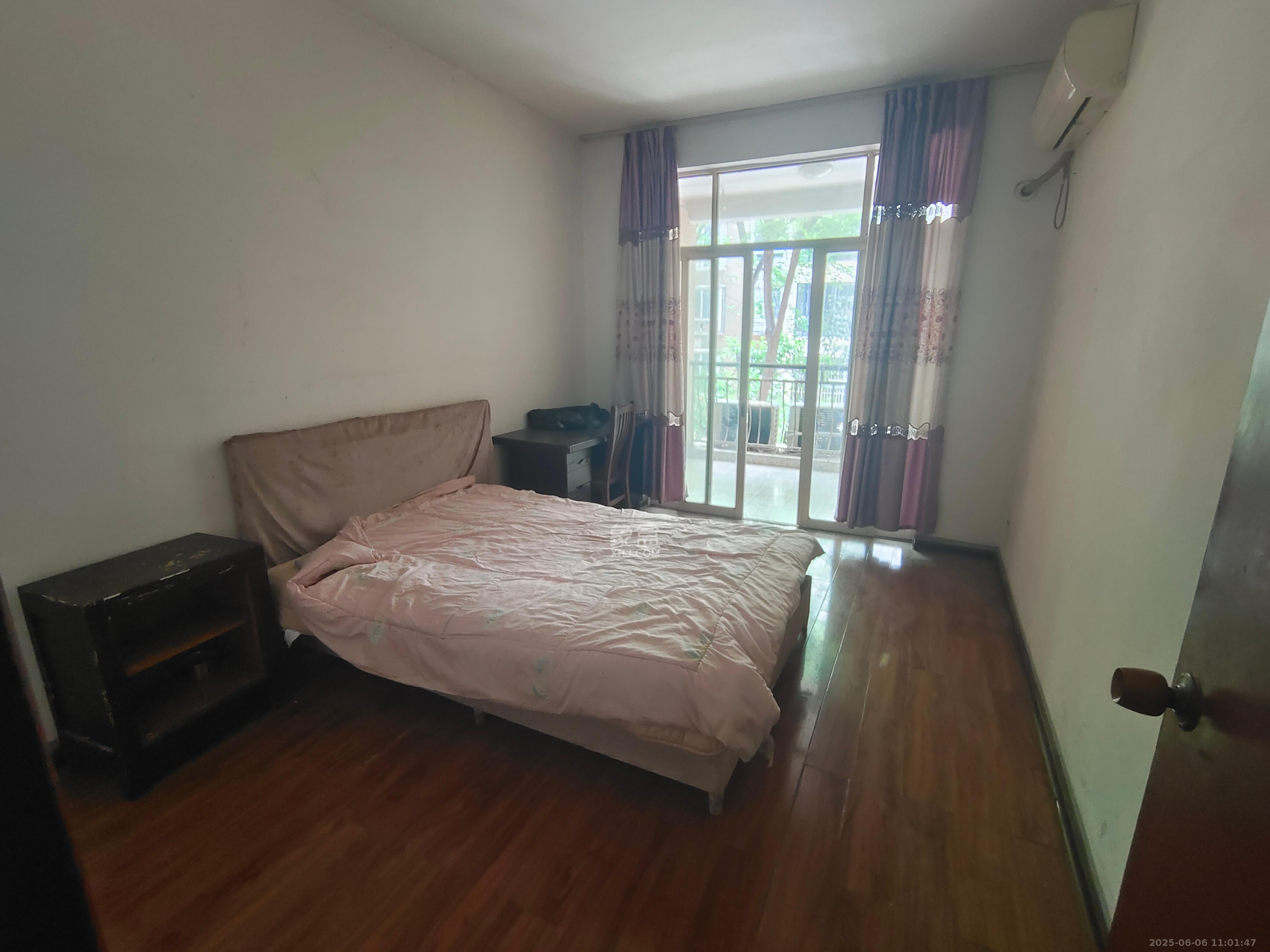 仁和雨花家园 4室2厅2卫 2600.0元/月 仁和雨花家园 4室2厅2卫 2600.0元/月室内图