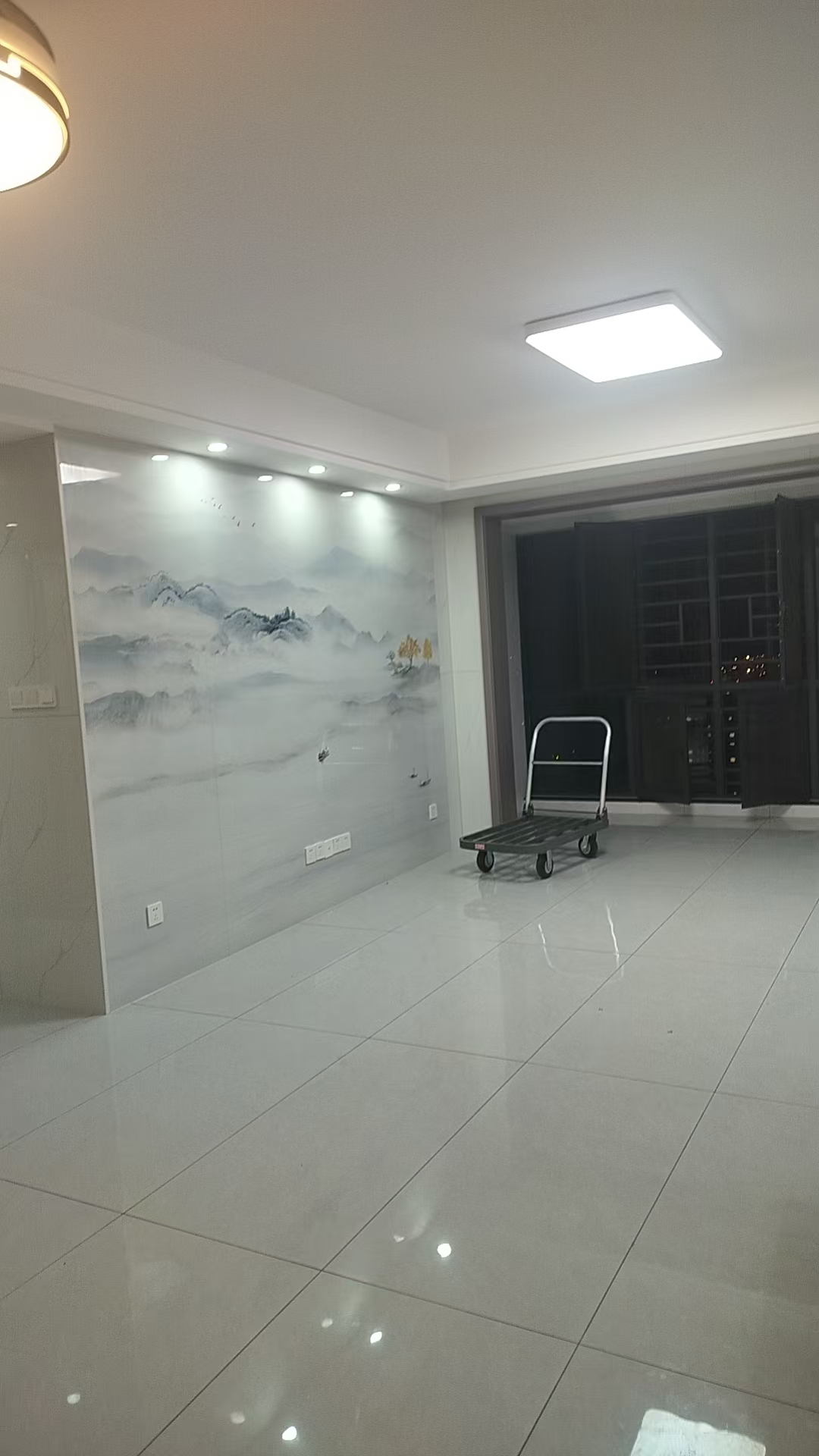 阳光城翡丽云邸  3室2厅2卫   2500.00元/月户型图