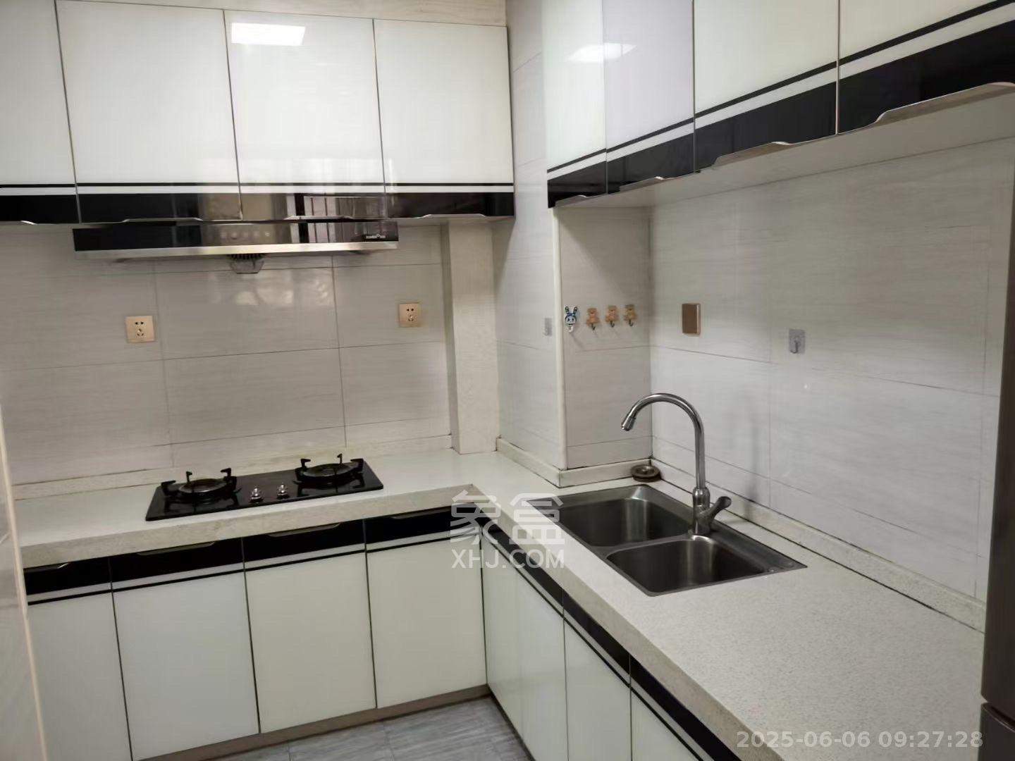 嘉顺苑 2室2厅1卫 2100.0元/月 嘉顺苑 2室2厅1卫 2100.0元/月室内图