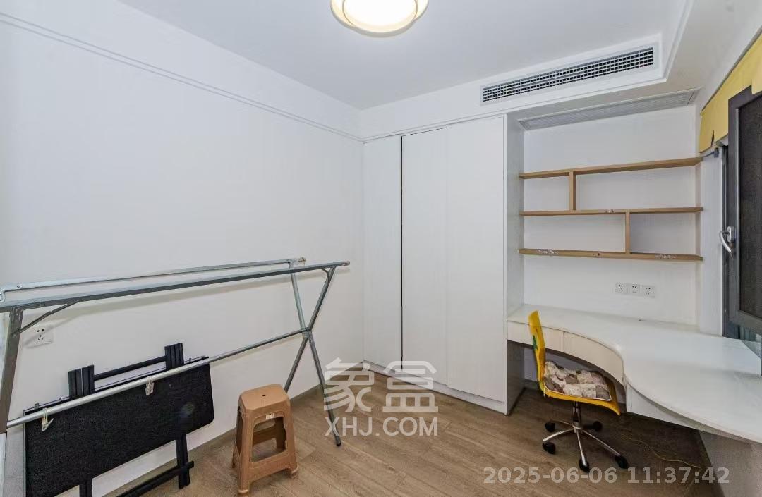 北辰三角洲B2E2区  3室2厅1卫   4900.00元/月室内图