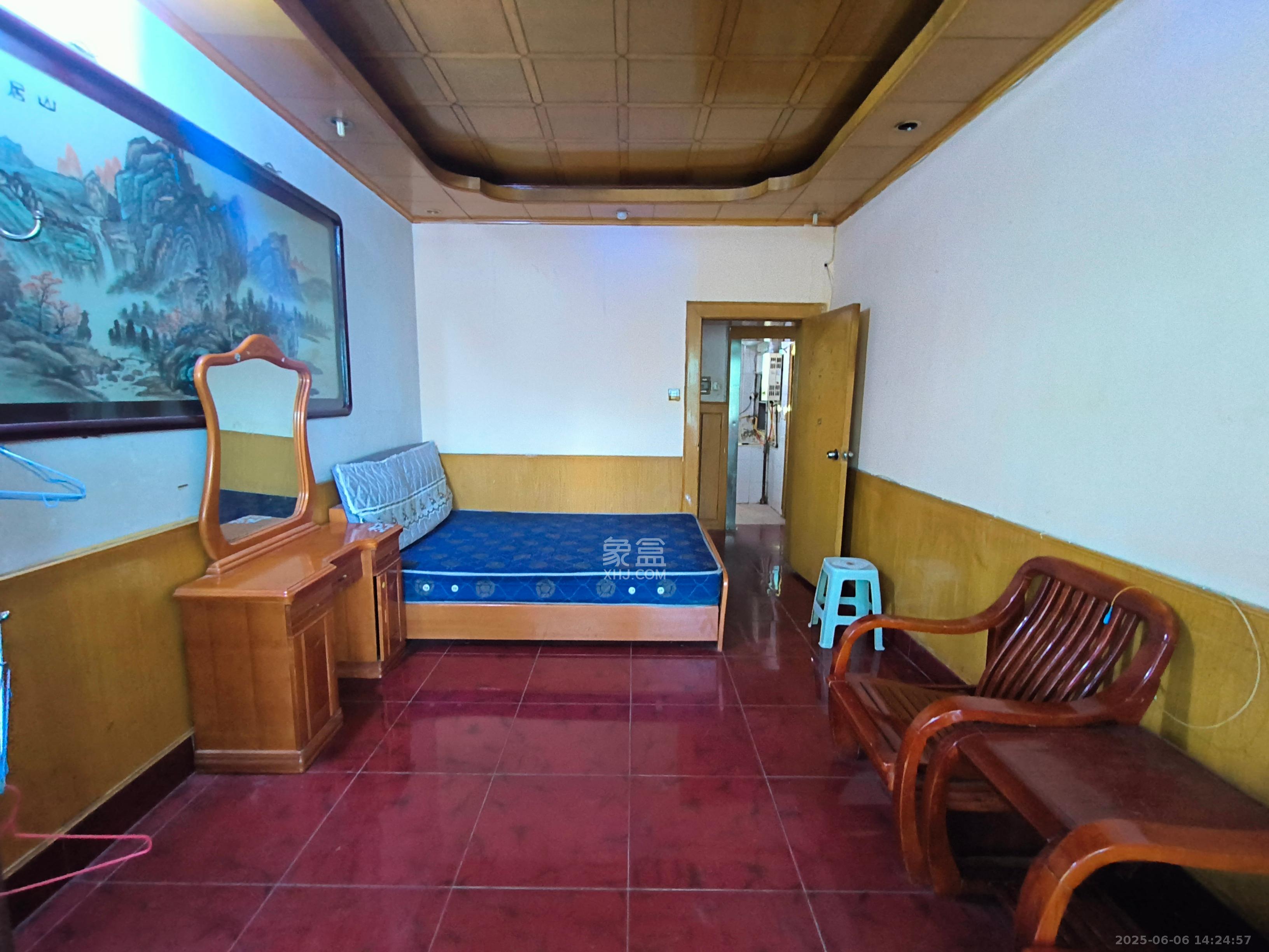 桐荫里社区 4室1厅2卫 2300.0元/月 桐荫里社区 4室1厅2卫 2300.0元/月室内图