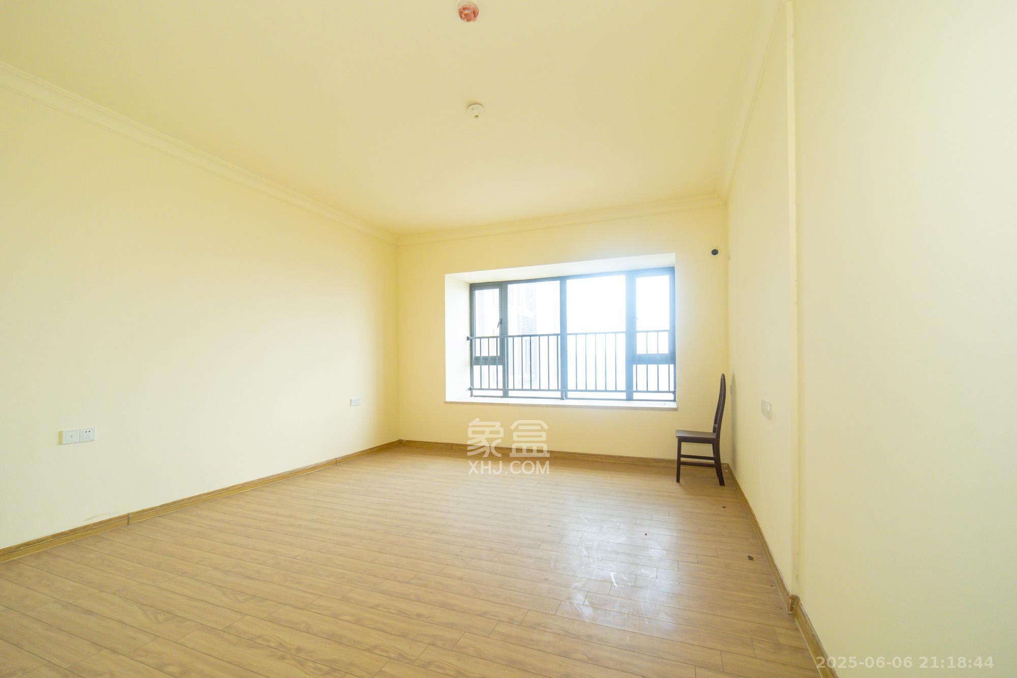 碧桂园威尼斯城 4室2厅2卫 149.88万 碧桂园威尼斯城 4室2厅2卫 149.88万卧室