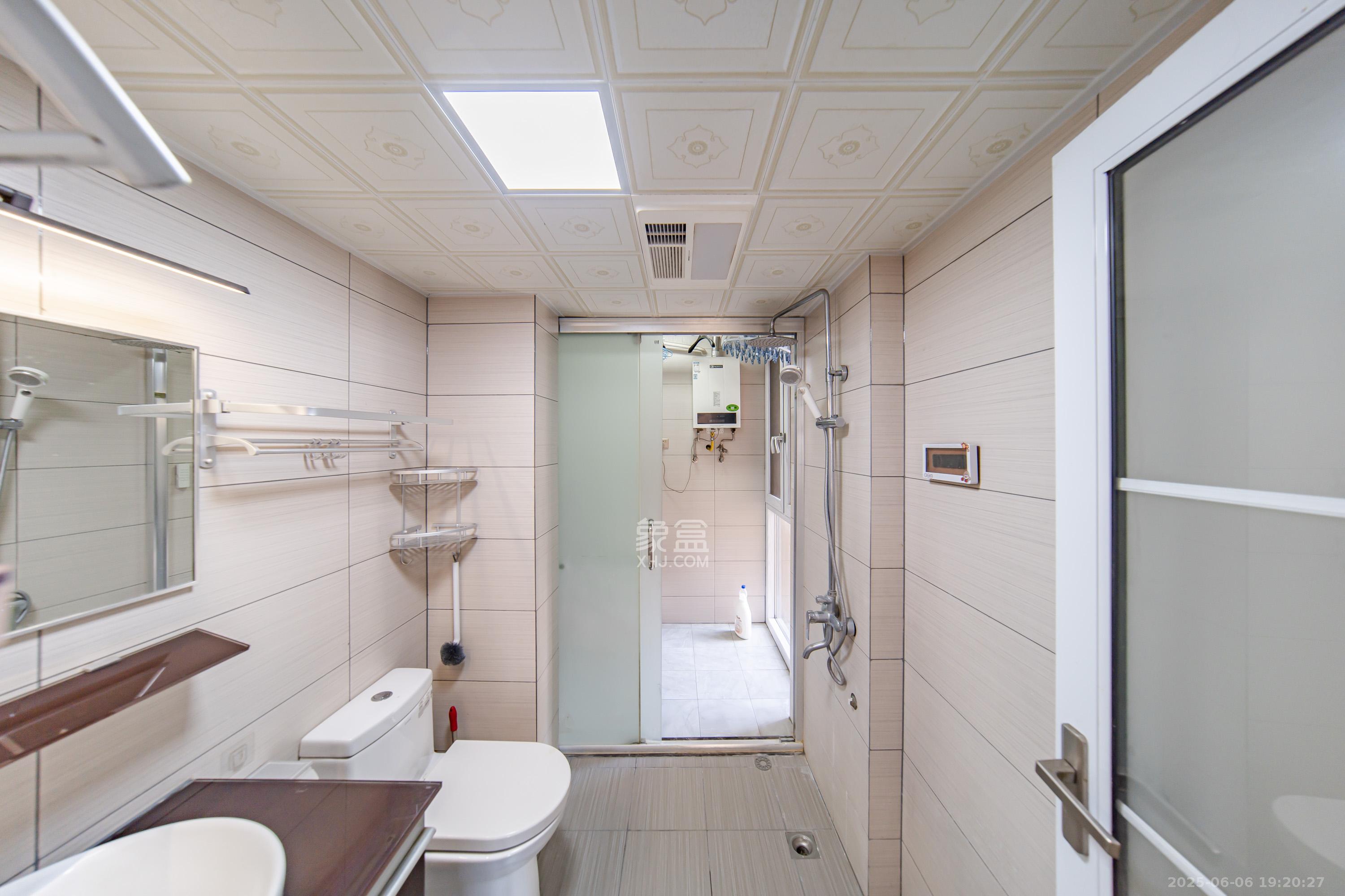 梅溪鑫苑名家 3室2厅1卫 90.0万 梅溪鑫苑名家 3室2厅1卫 90.0万卫生间