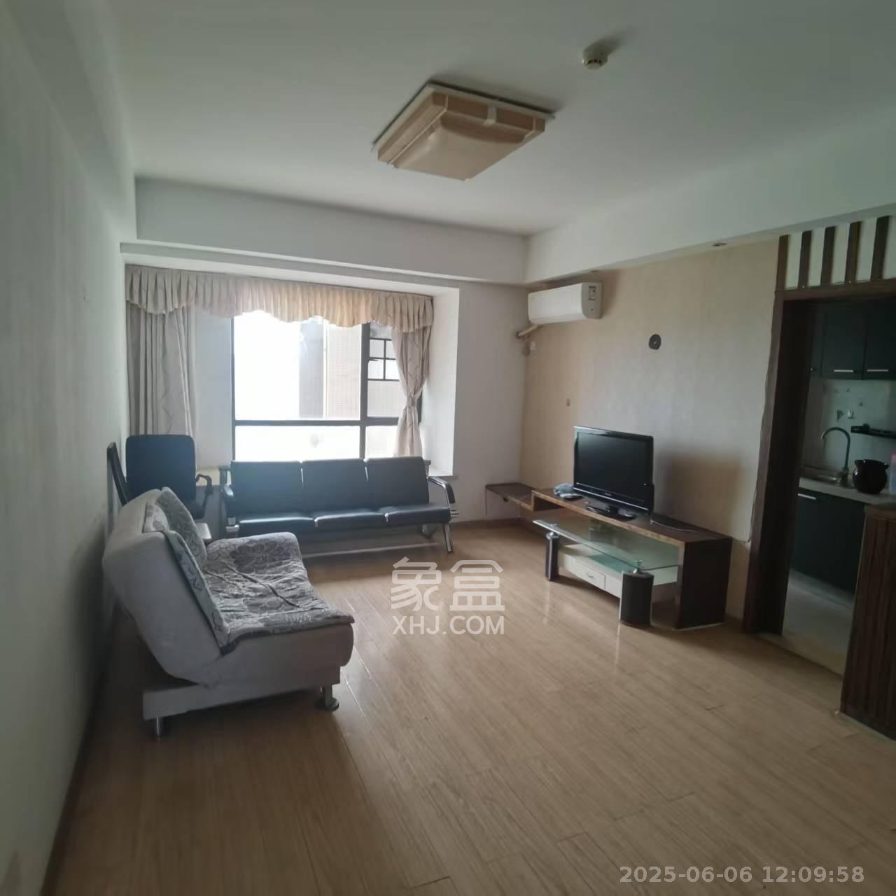 兰亭峰景  2室2厅1卫   2200.00元/月