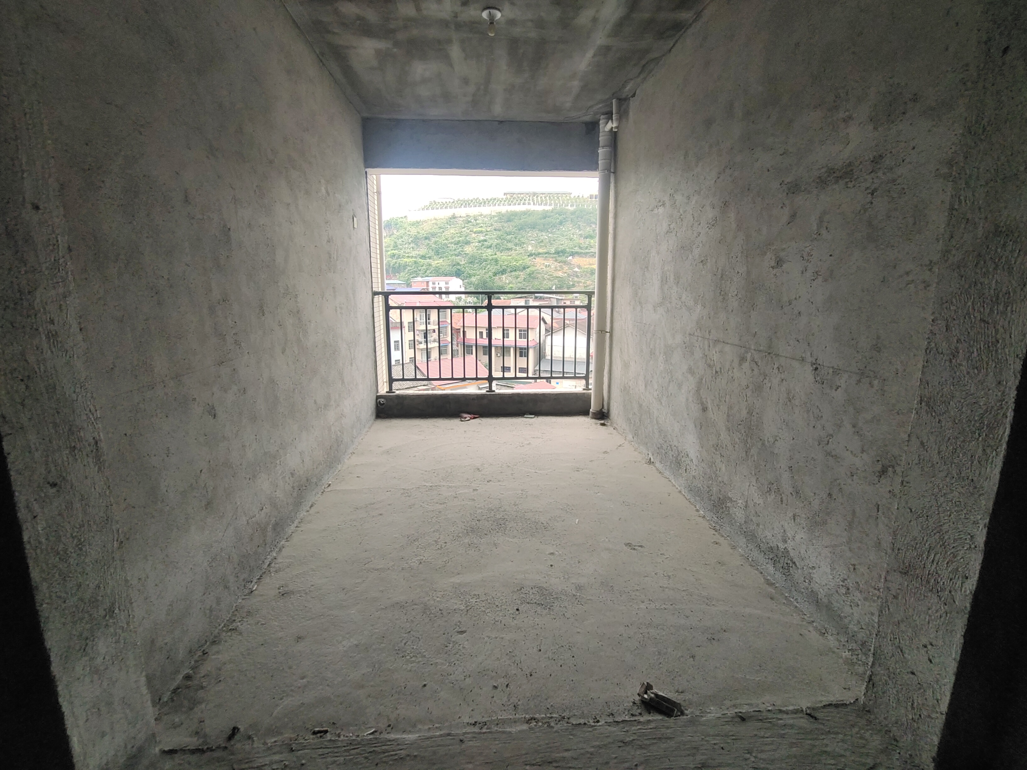 西溪美景  3室2厅2卫   46.80万客厅