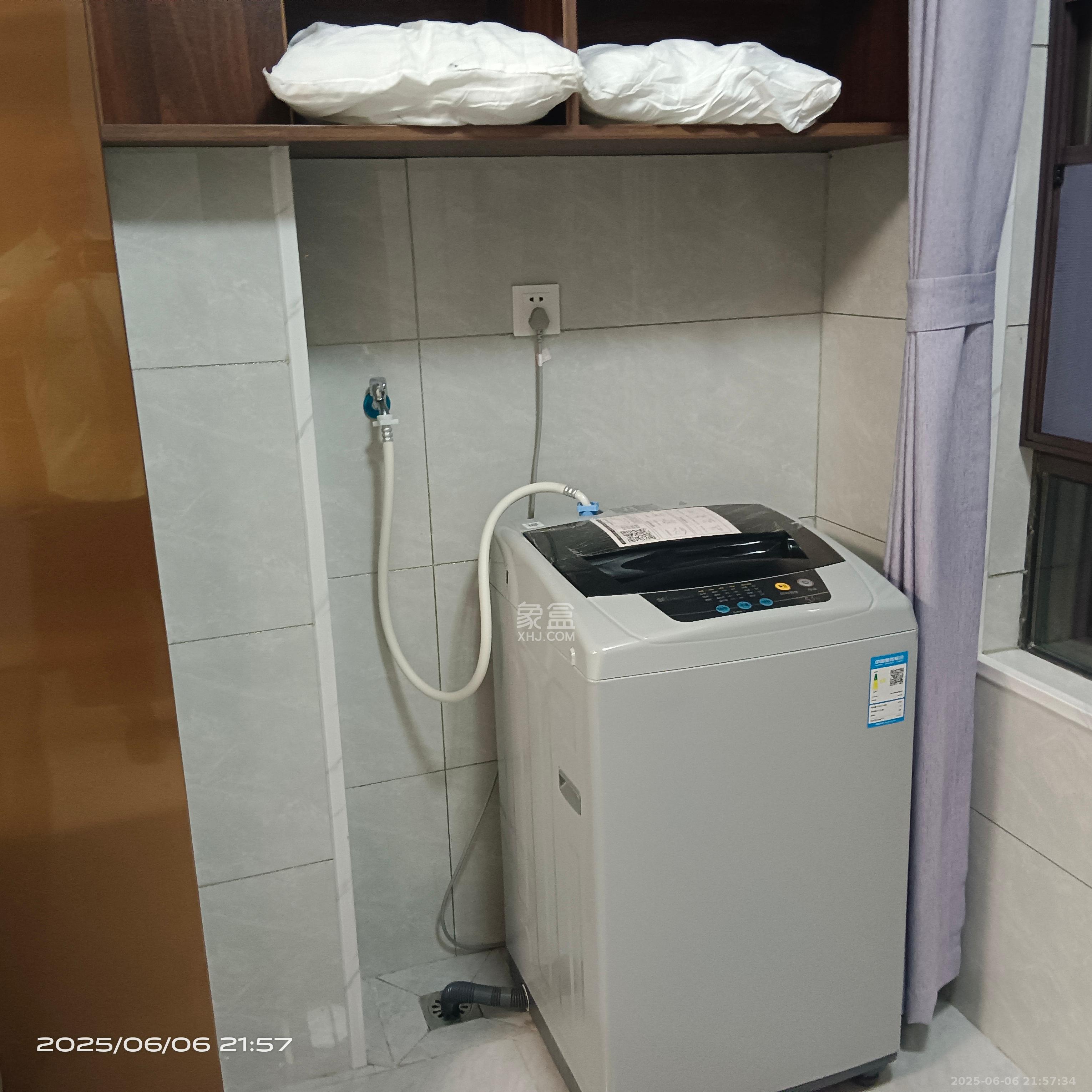 东合新苑  2室1厅1卫   2300.00元/月室内图