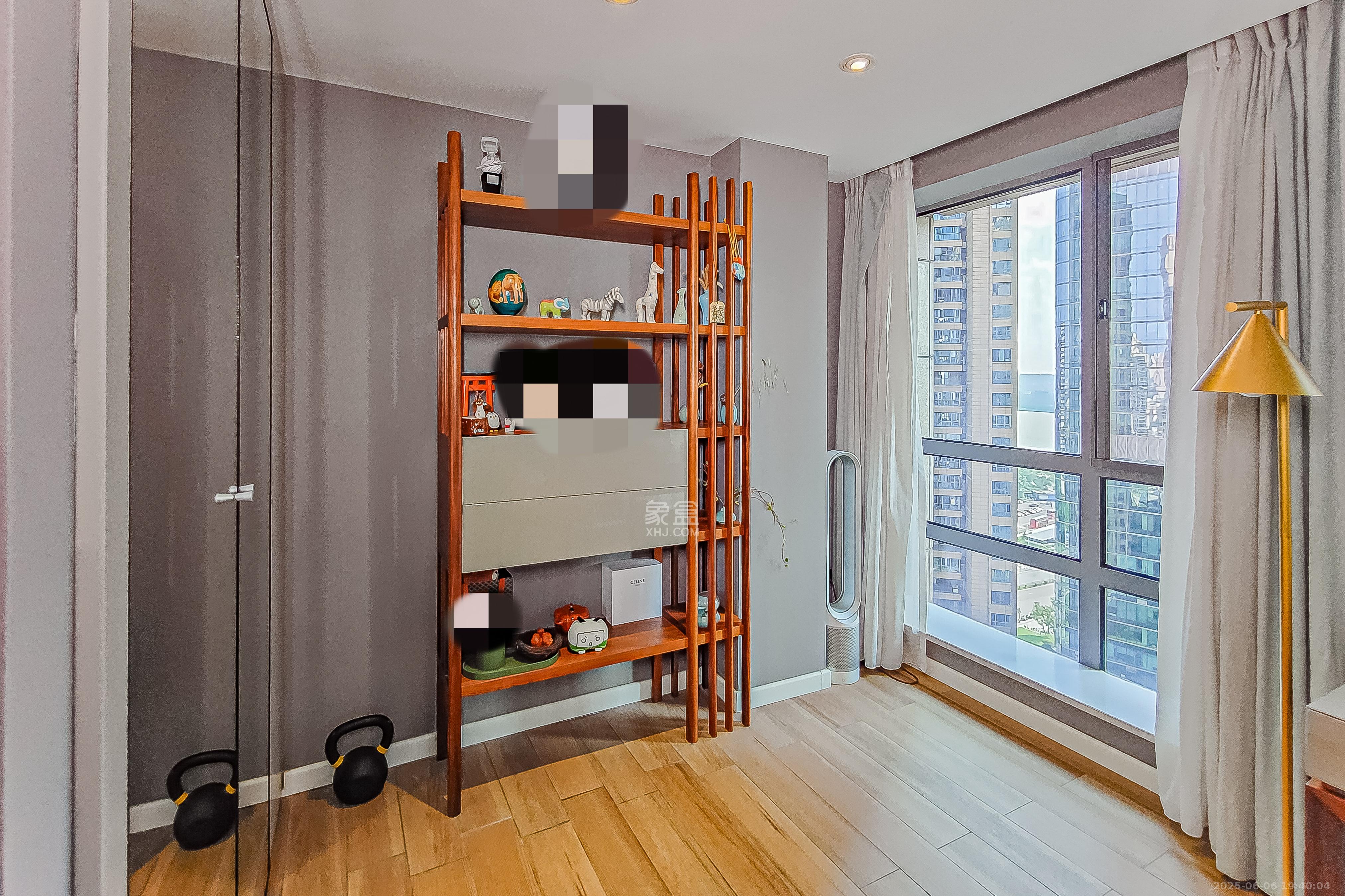 保利国际广场 4室2厅2卫 378.0万 保利国际广场 4室2厅2卫 378.0万阳台