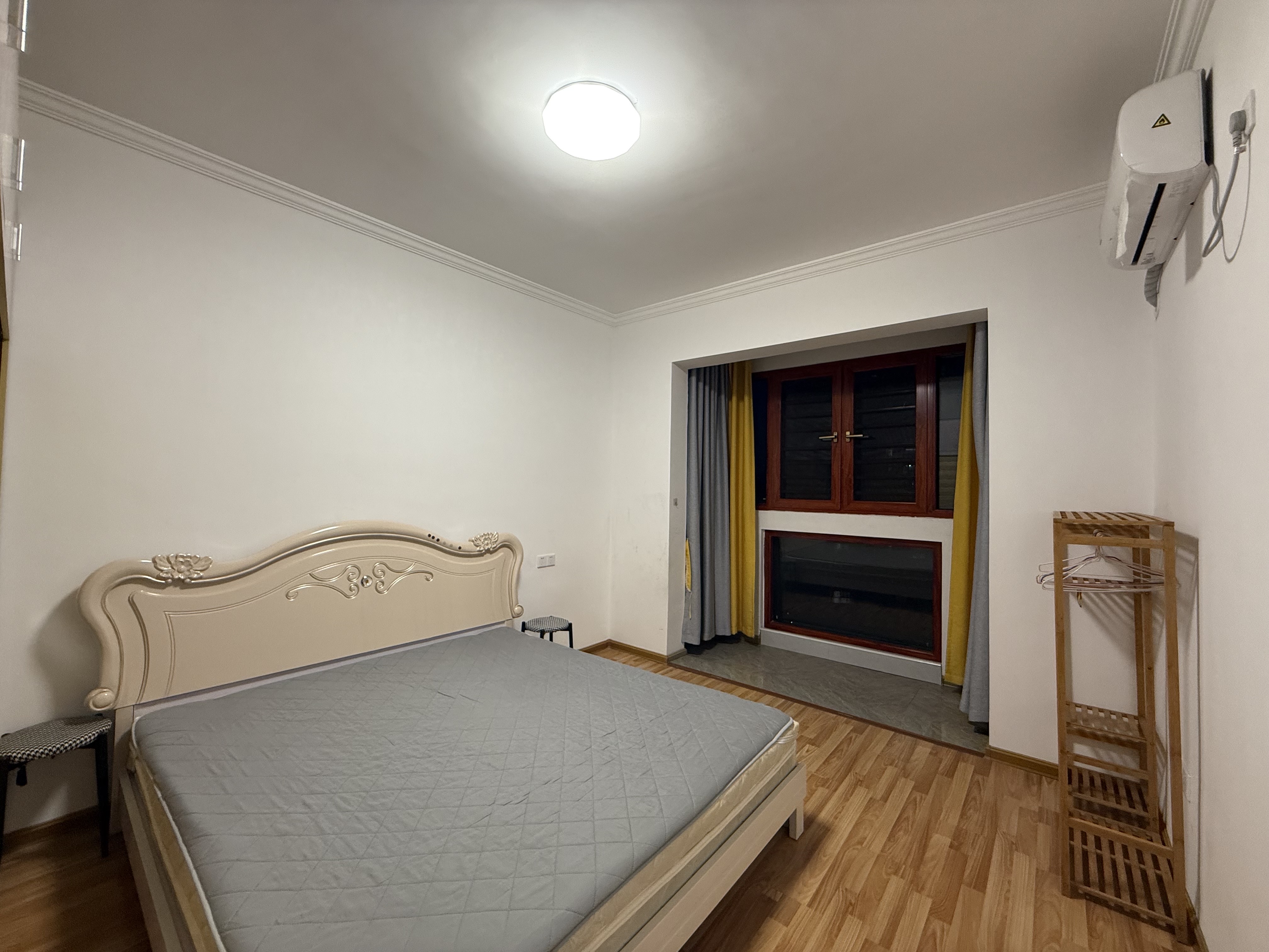 大同芙蓉 3室2厅2卫 66.8万 大同芙蓉 3室2厅2卫 66.8万客厅