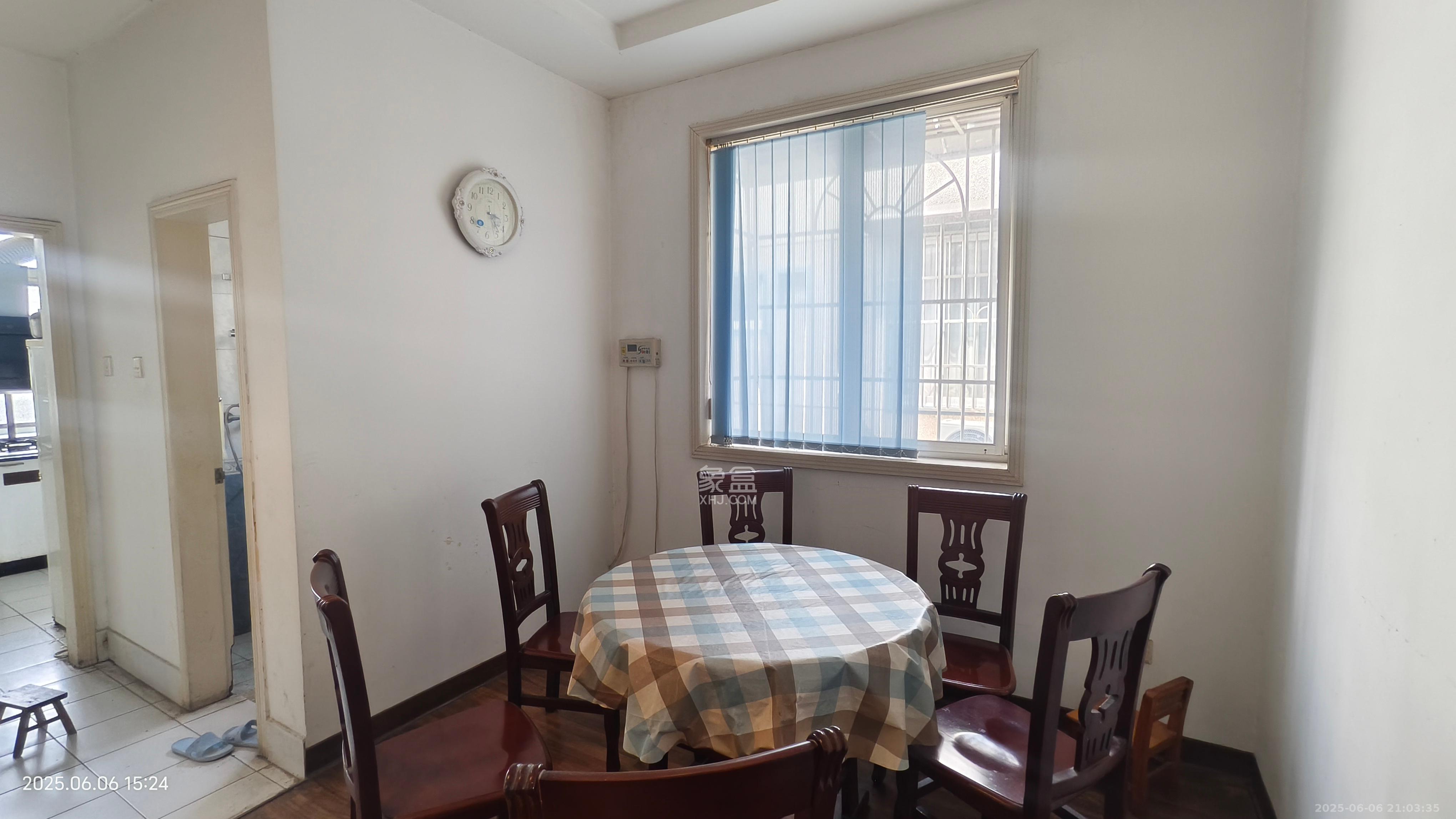 金科园 4室2厅2卫 3000.0元/月 金科园 4室2厅2卫 3000.0元/月室内图