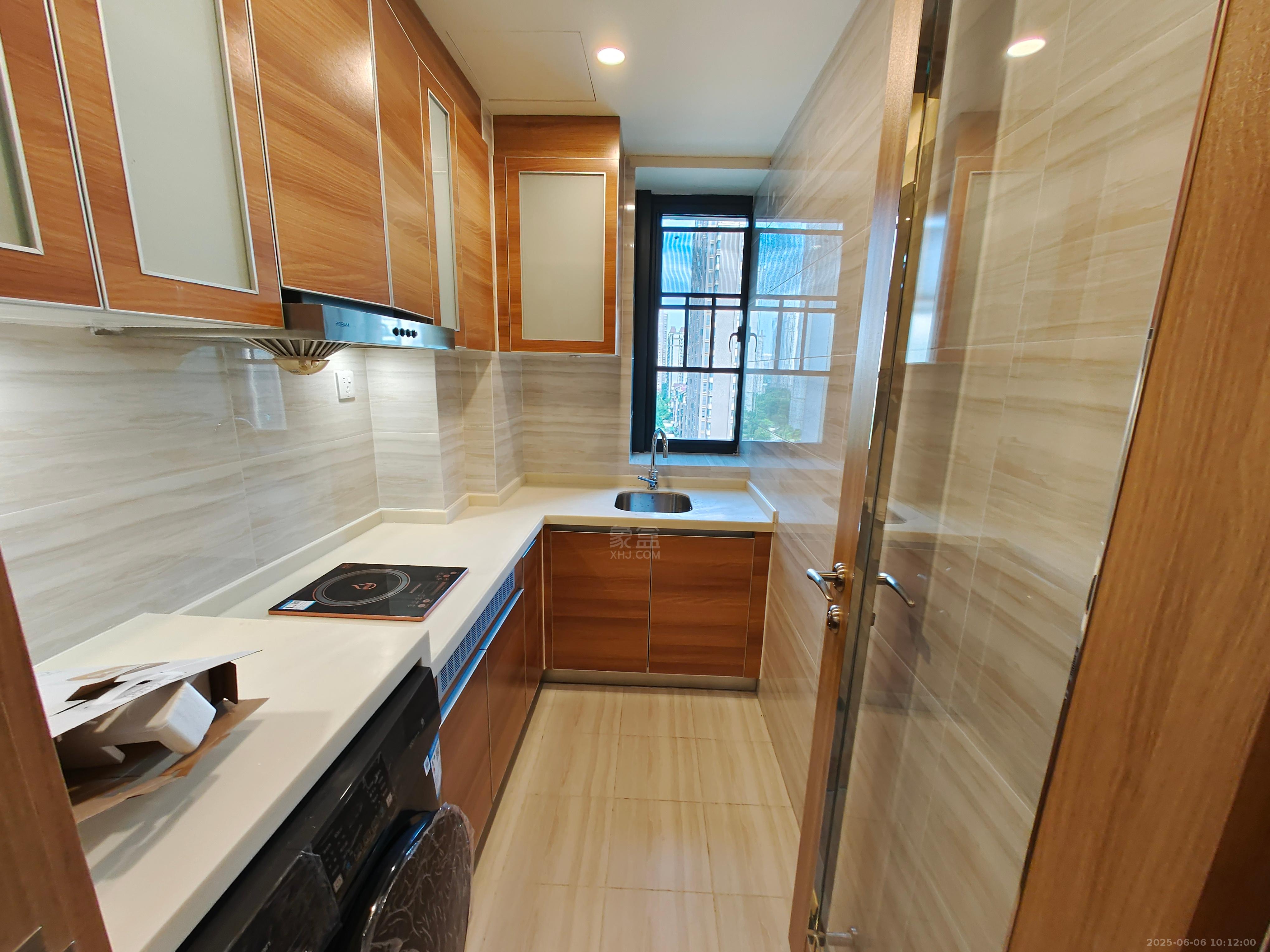 恒大华府 1室1厅1卫 1500.0元/月 恒大华府 1室1厅1卫 1500.0元/月室内图