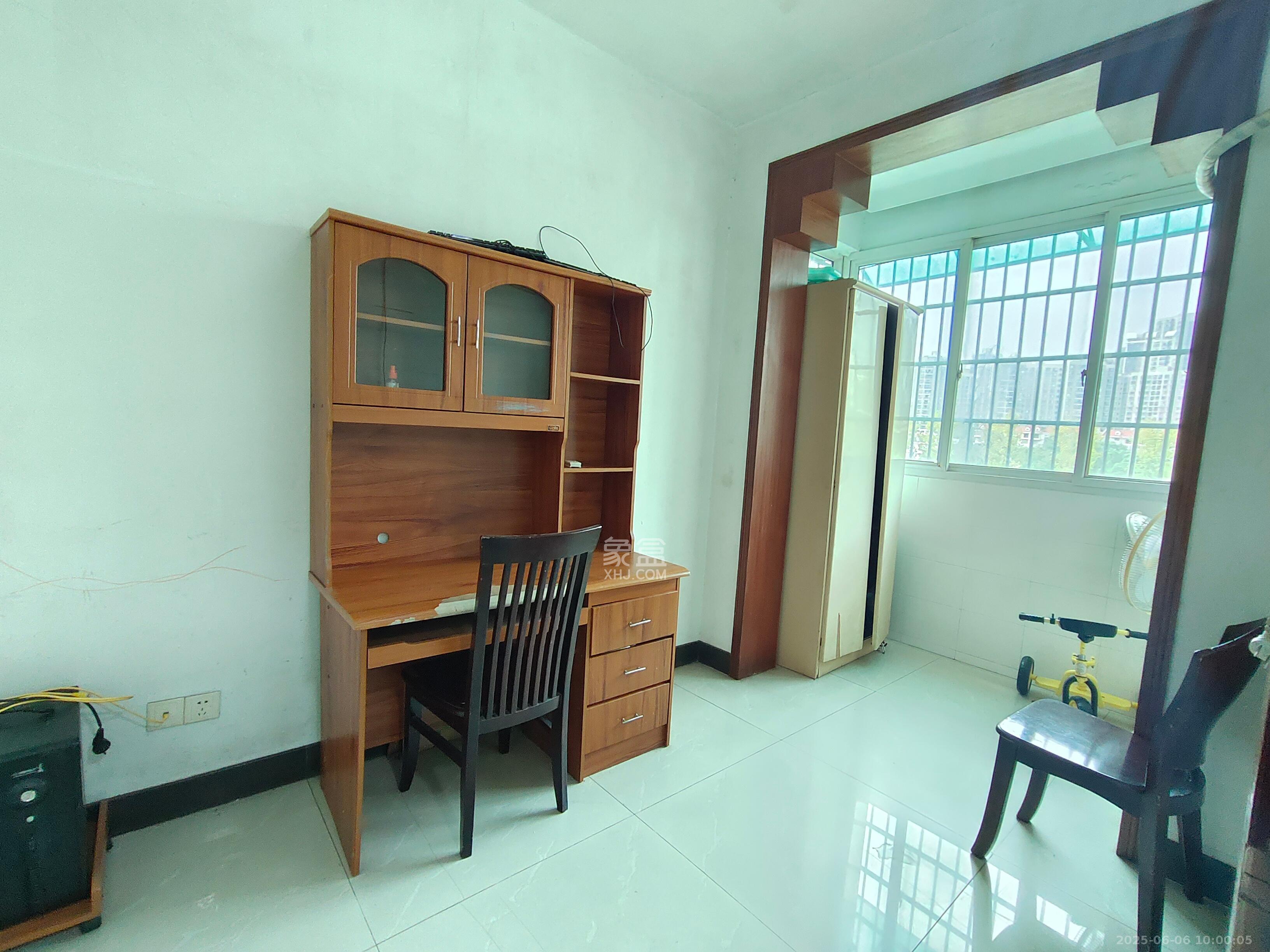 欣胜园 4室2厅1卫 2500.0元/月 欣胜园 4室2厅1卫 2500.0元/月室内图