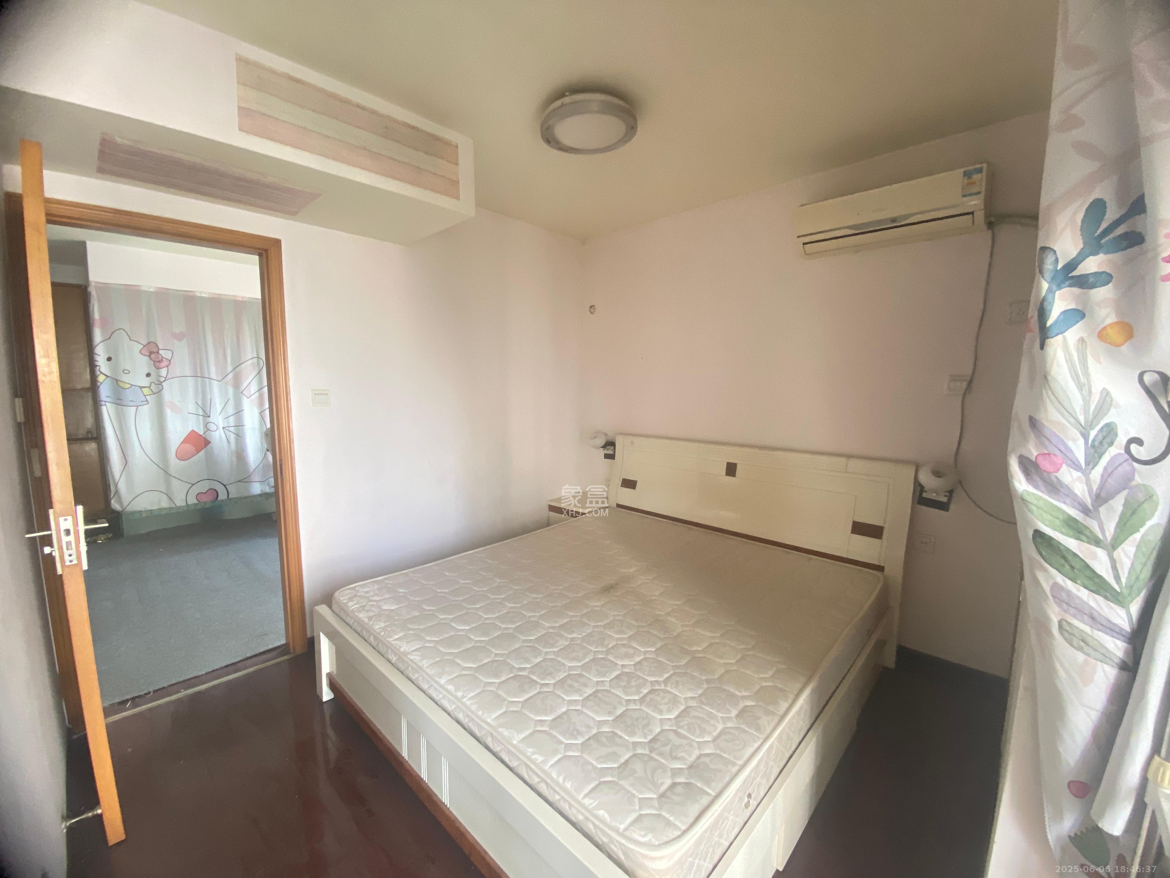 新时代广场 1室2厅1卫 2000.0元/月 新时代广场 1室2厅1卫 2000.0元/月室内图