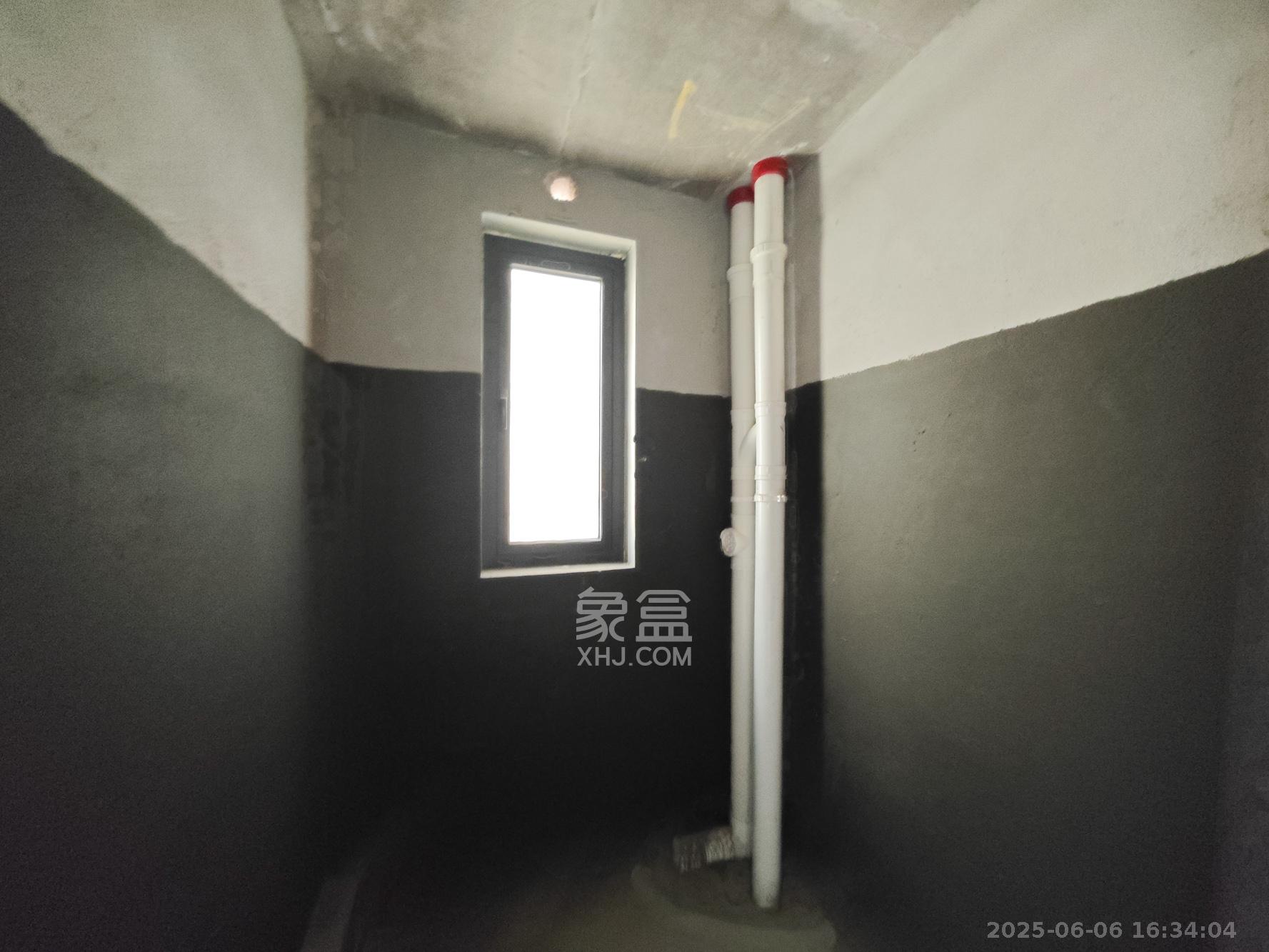 远洋红星天铂一期  4室2厅2卫    158.0万 远洋红星天铂一期  4室2厅2卫    158.0万其他