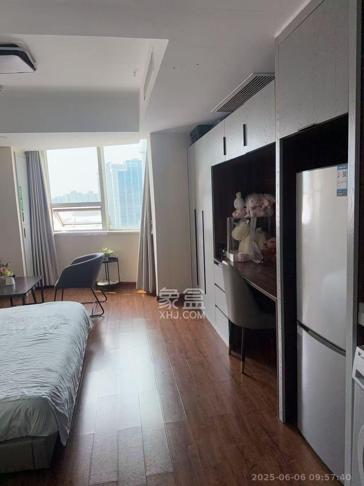 佳程C+公寓  1室1厅1卫    2100.0元/月室内图