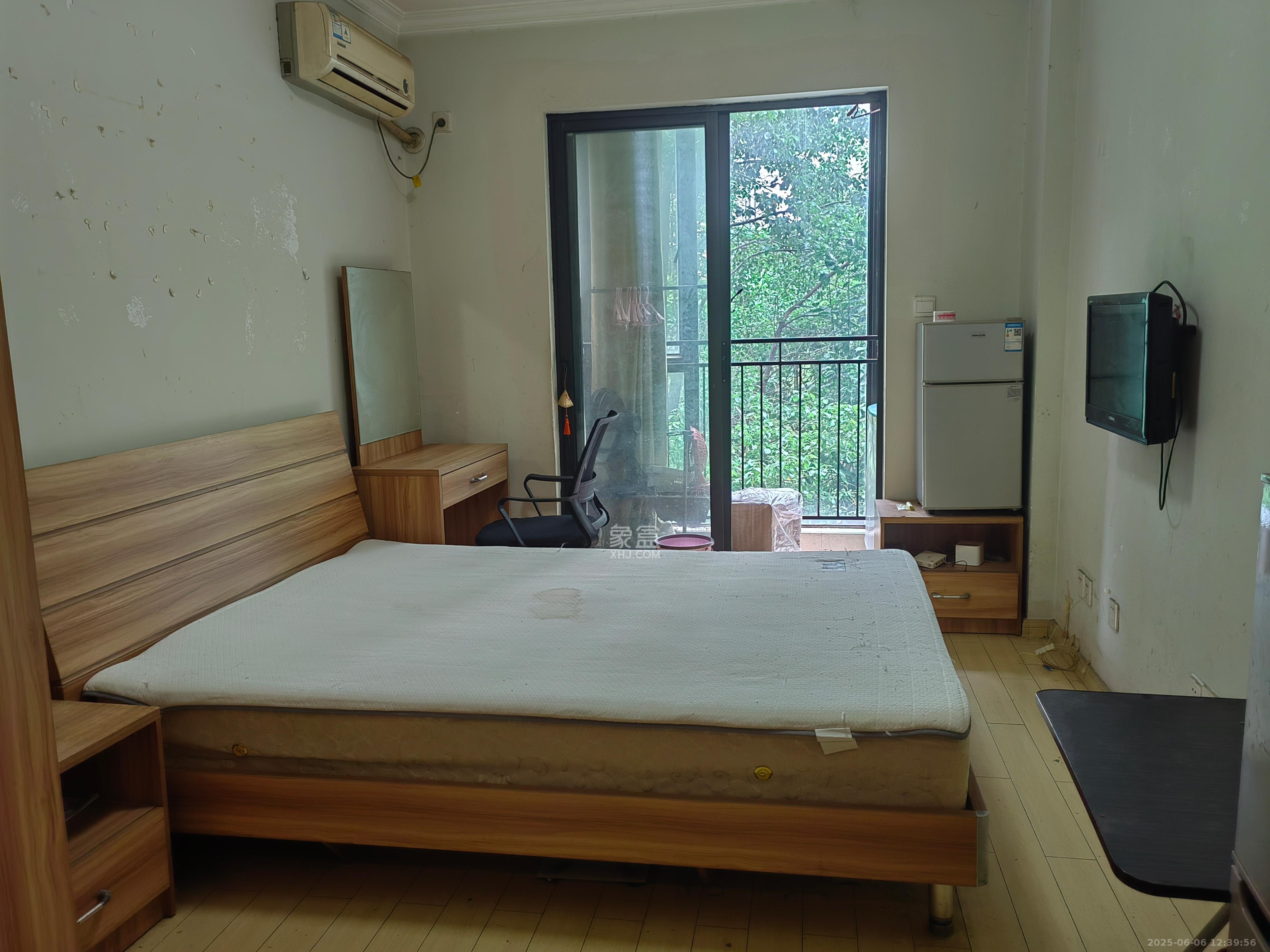 万科金域华府一期  1室0厅1卫    1000.0元/月室内图