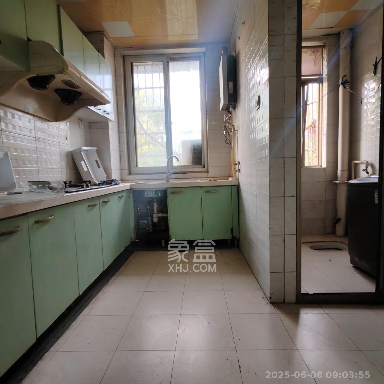 火炬村 3室1厅1卫 1700.0元/月 火炬村 3室1厅1卫 1700.0元/月室内图