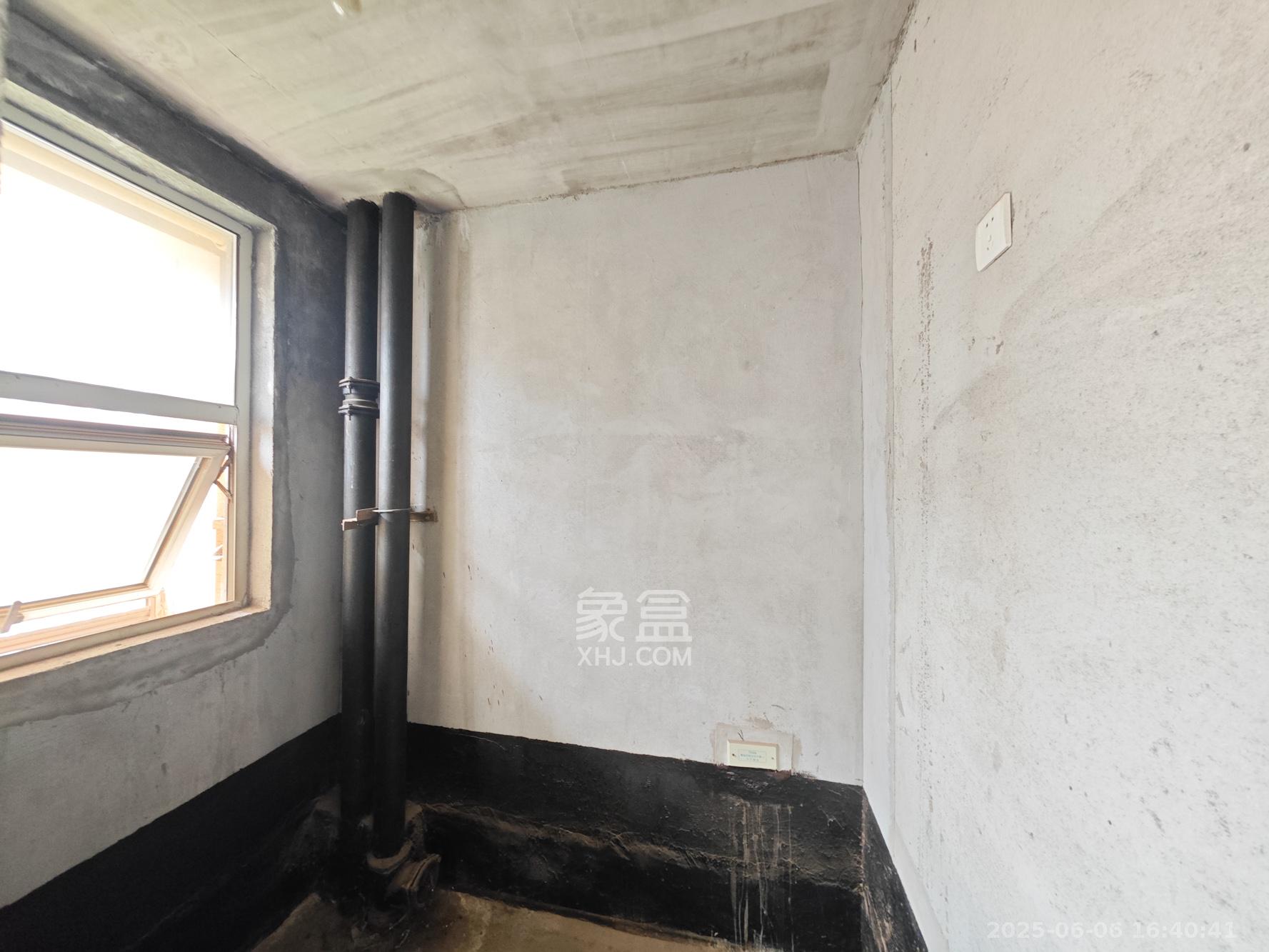 五矿万境水岸二期(五矿万境水岸和苑)  3室2厅2卫    168.0万 五矿万境水岸二期(五矿万境水岸和苑)  3室2厅2卫    168.0万卫生间